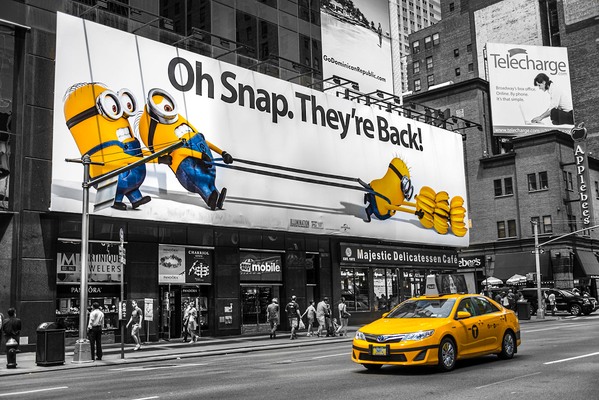 (ES) Espectacular publicidad de la película de los Minions en la 7ma avenida, en pleno Broadway. Manhatan, New York, USA.
(EN) Awesome advertising of Minions' movie at the 7th Av in Broadway. Manhattan, New York, USA.