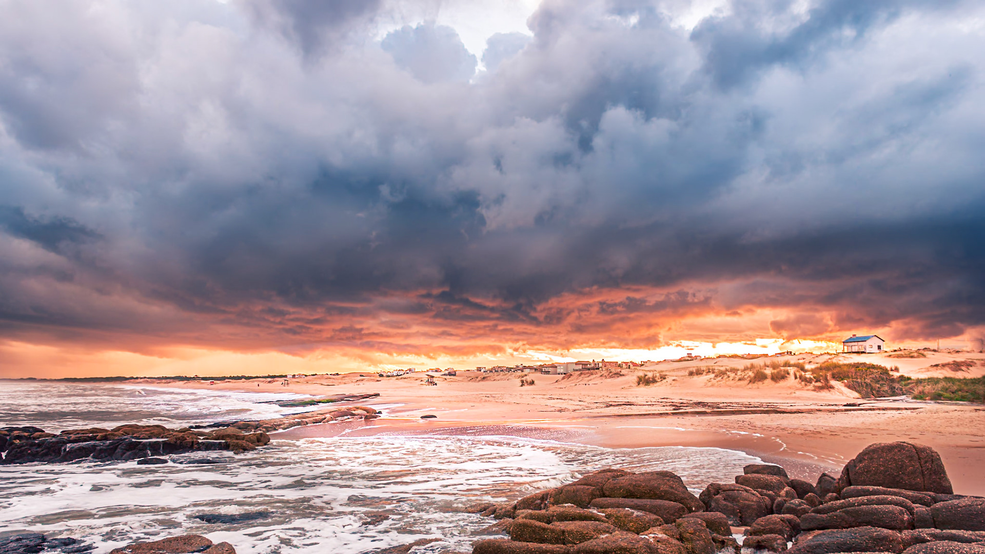 Playa La Viuda. Punta del Diablo, Uruguay
