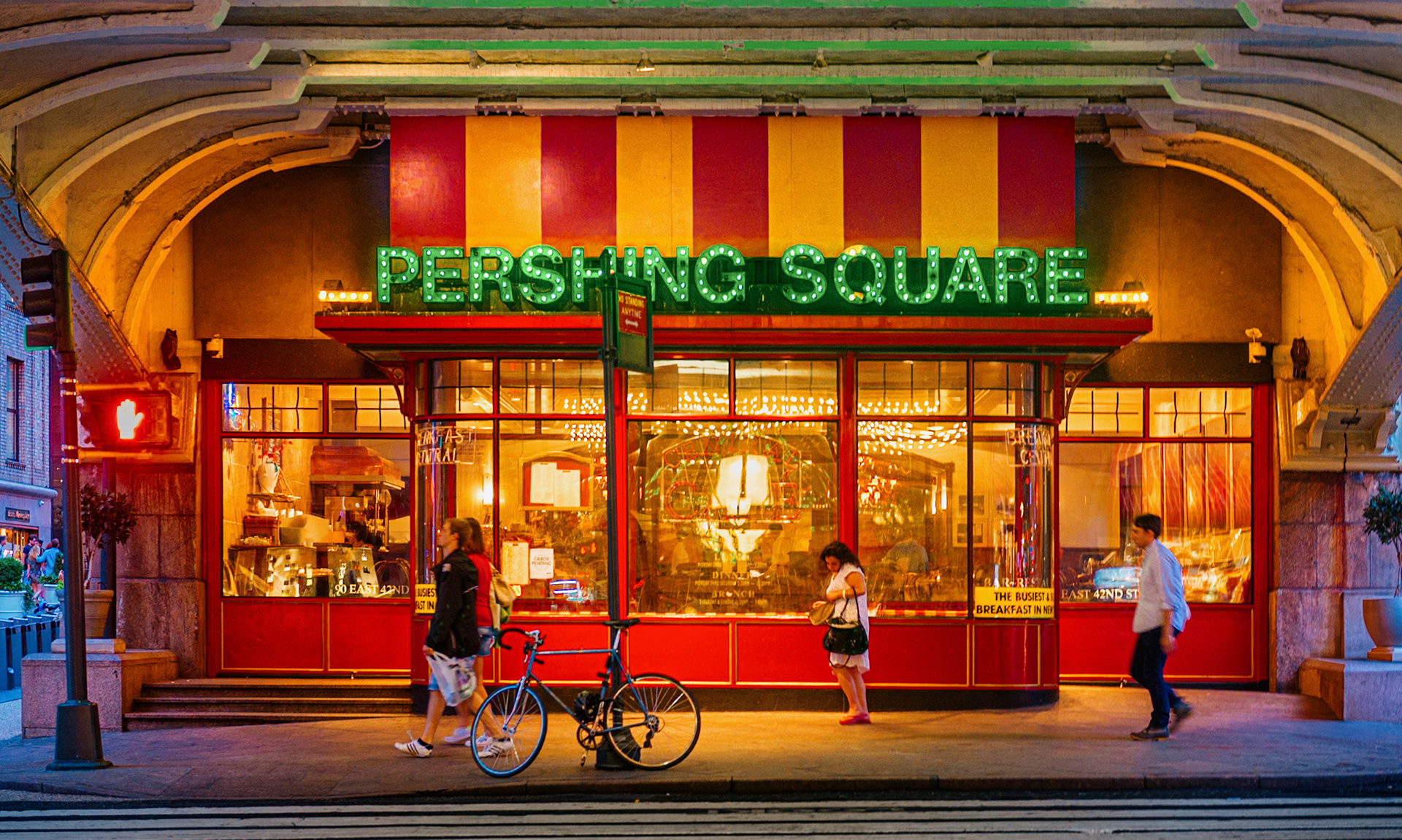 Pershing Square Central Cafe