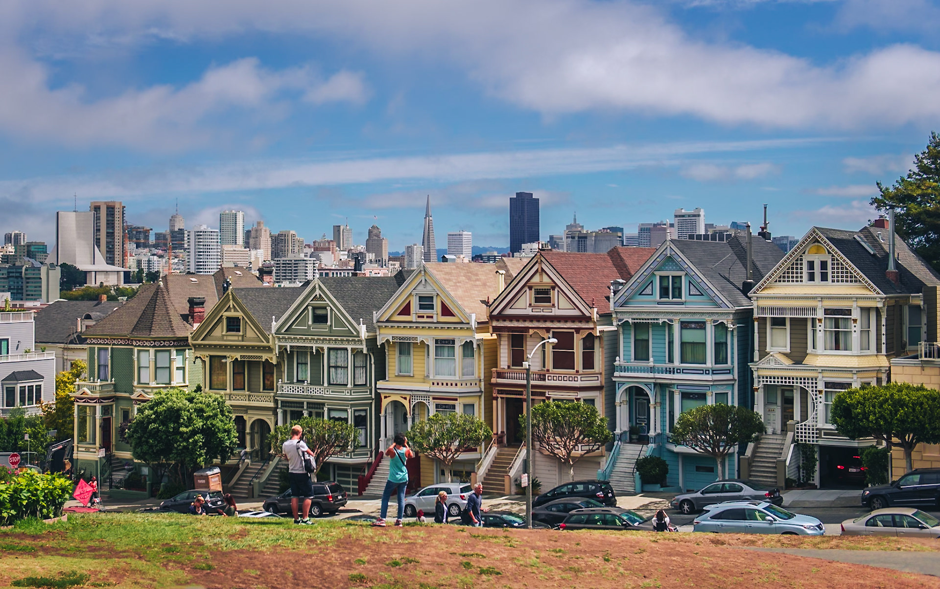 Victorian houses at Steiner St, San Francisco. California, USA.