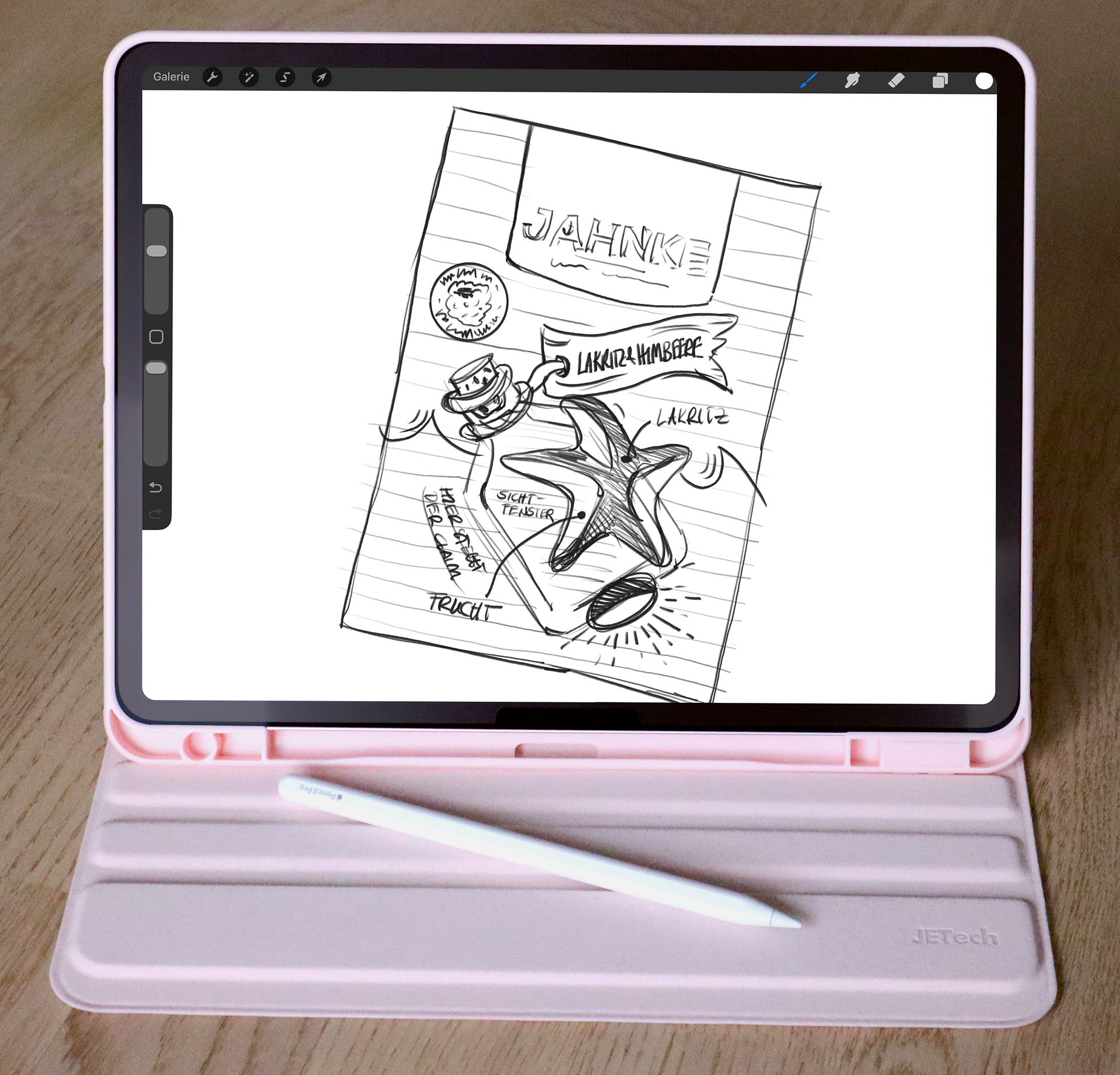 iPad Monitor zeigt finalen Sketch des Designkonzepts mit klarem Storytelling und inszeniertem zweifarbigen Seestern