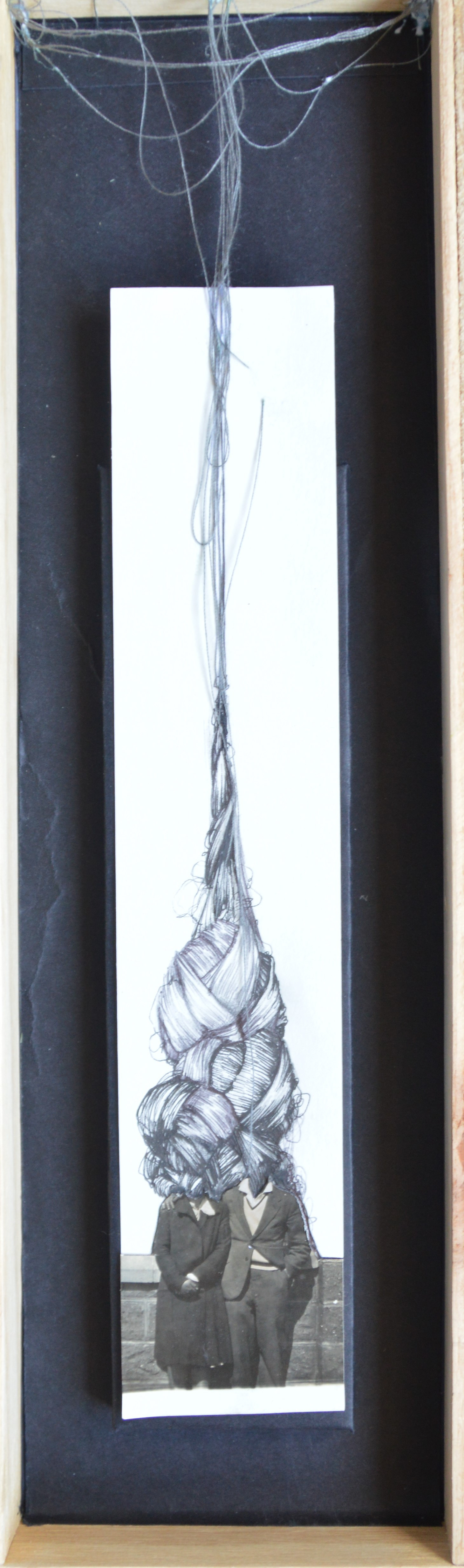 Angela Viola | Nous sommes des amoureux cachés_2019_cpllage e filo di cotone su carta_cm 11 x 34 x 2