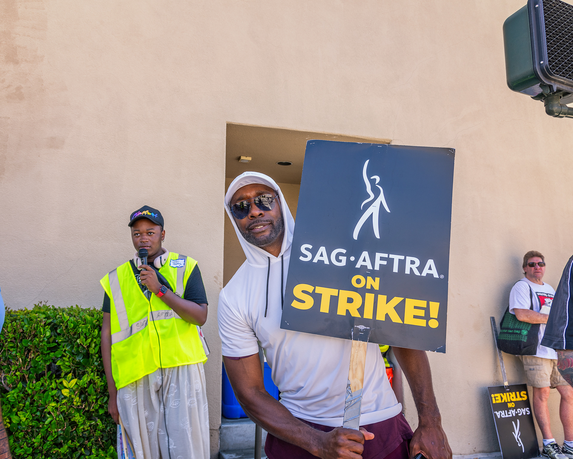 Burbank, CA, USA – July 26, 2023: Actor Morris Chestnut joins fellow members of the Writers Guild of America, SAG and AFTRA unions to strike outside Warner Brothers studio in Burbank, CA.