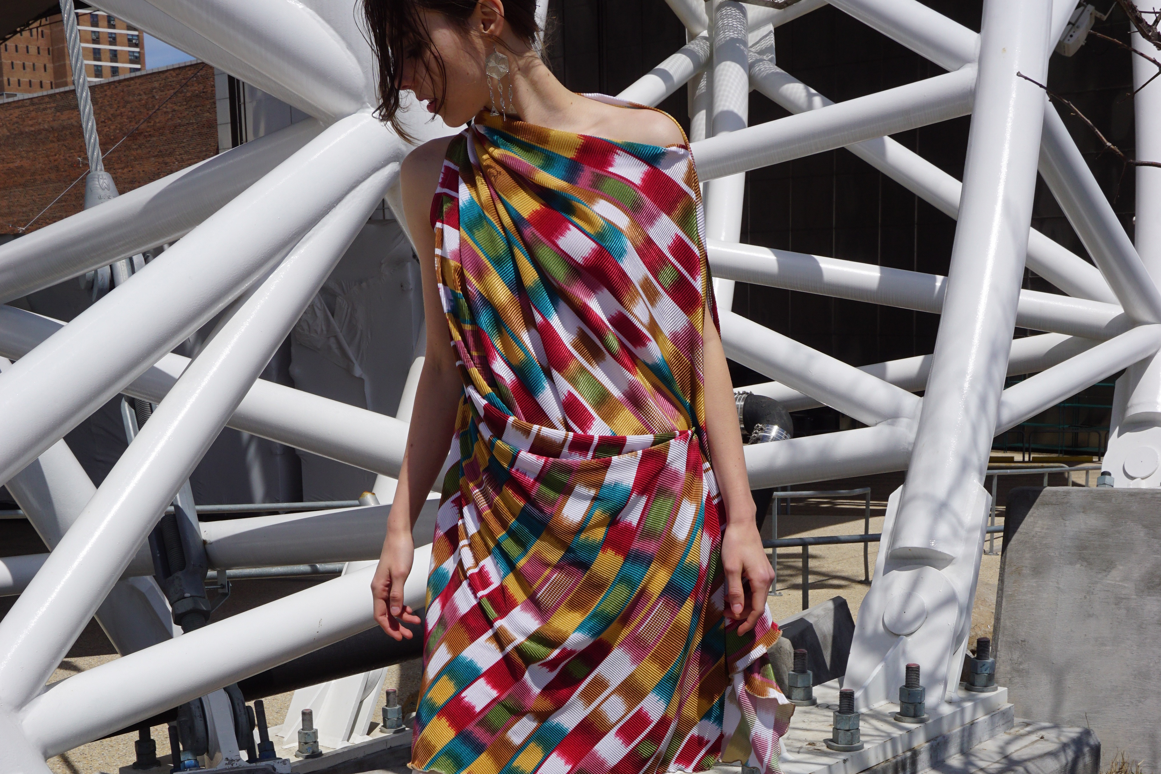 The single-cut dress, AK original, 2017