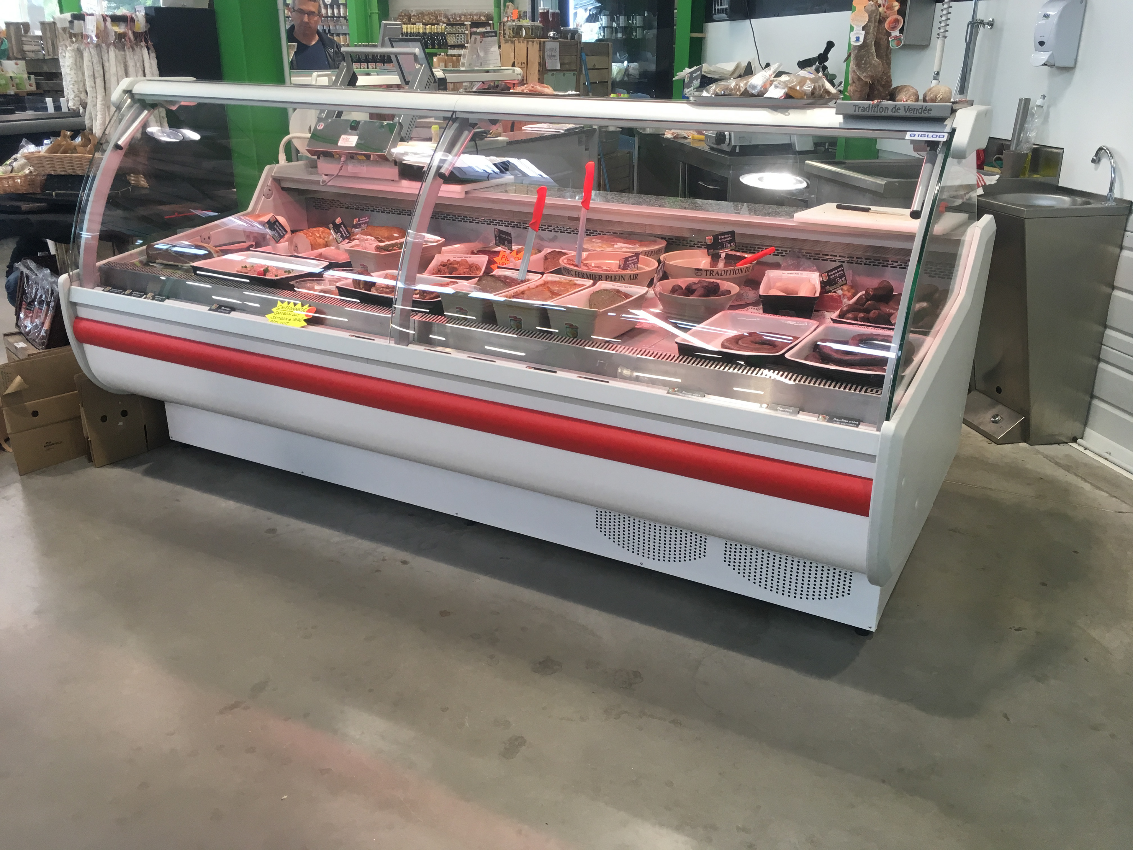 Vitrine réfrigérée service-arrière avec réserve, éclairage LED et plan de travail en granit - SANTIAGO 1.5 DEEP