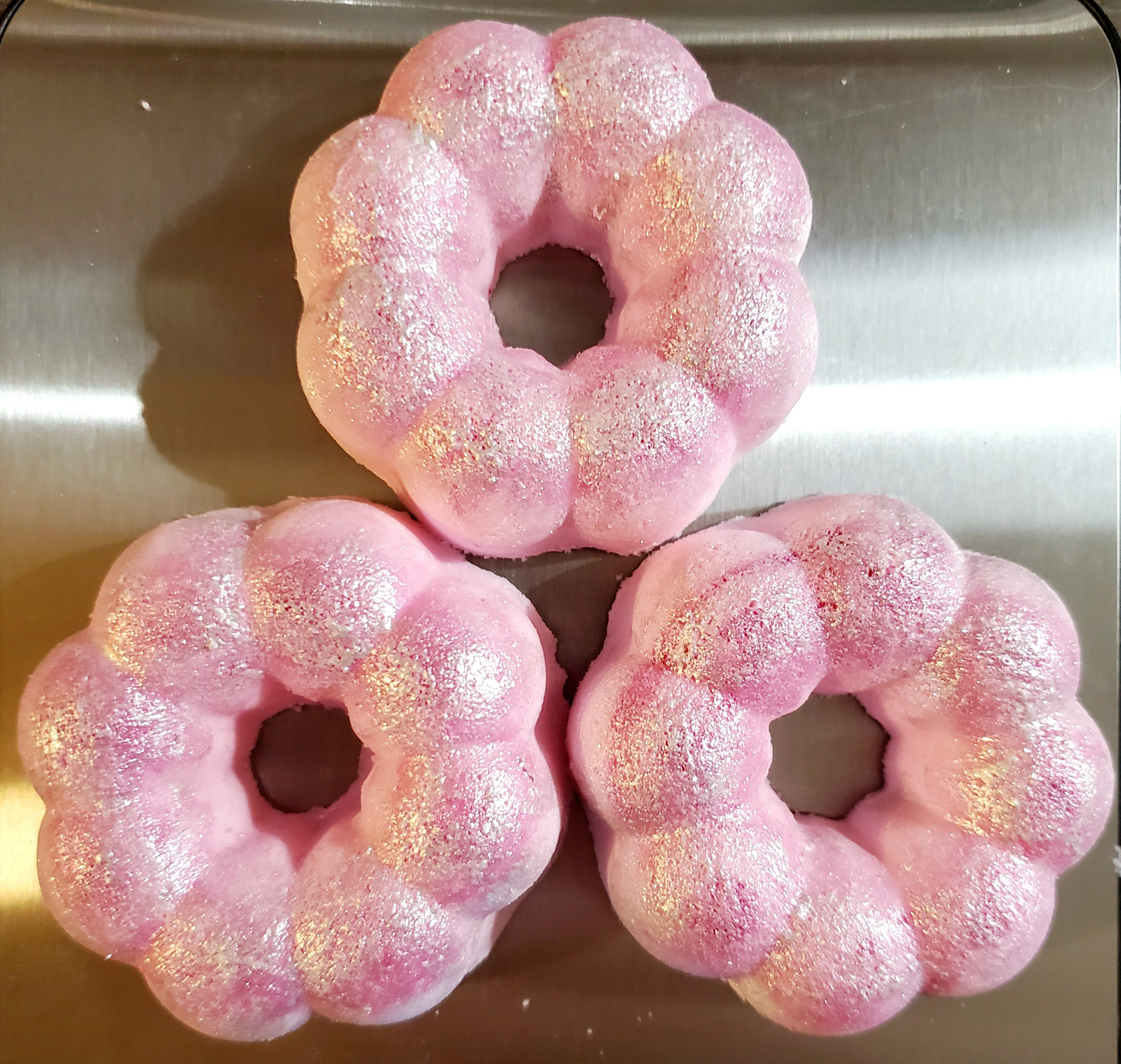 Small Bundt Donut in Cotton Candy Scent