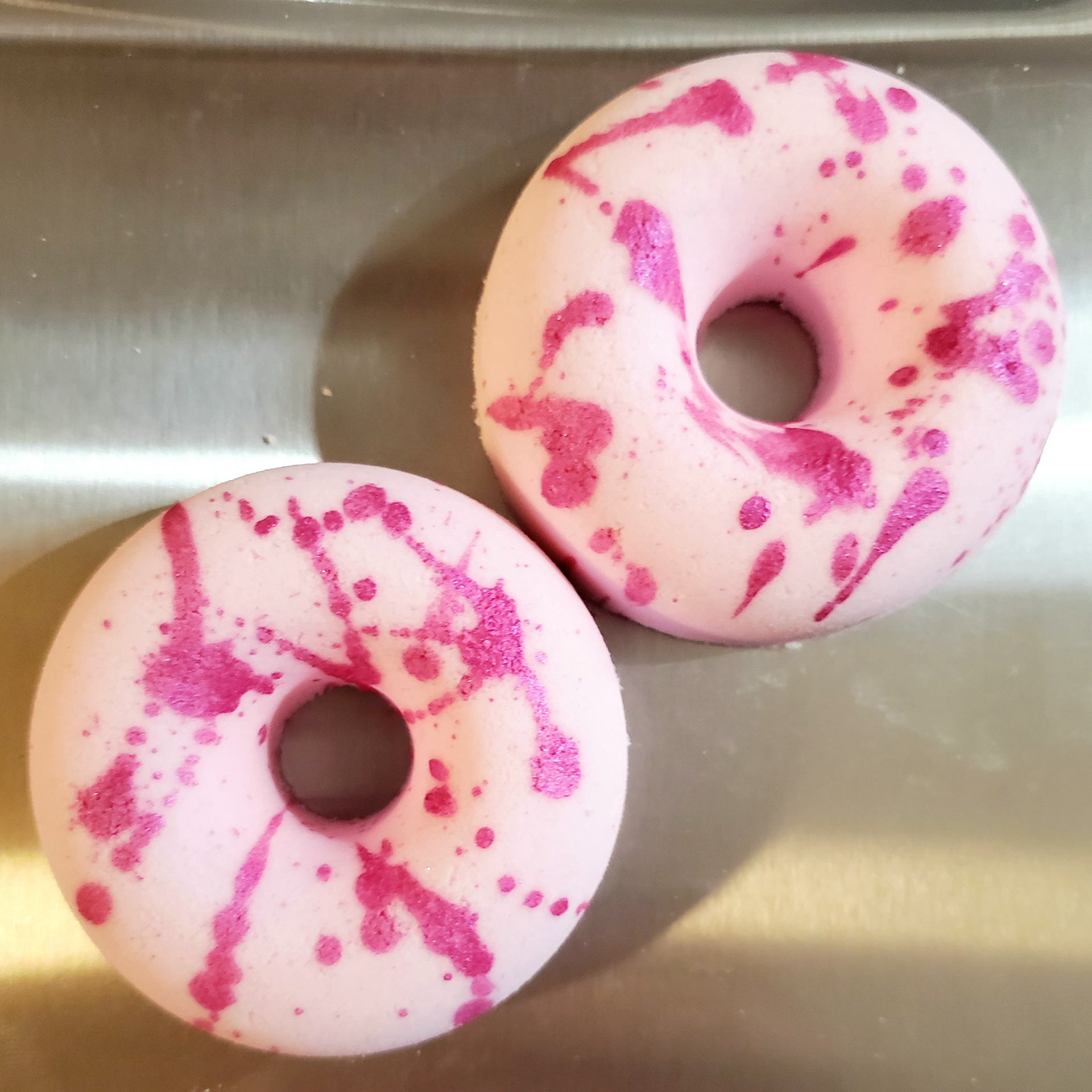 Small Smooth Donut in Cotton Candy Scent