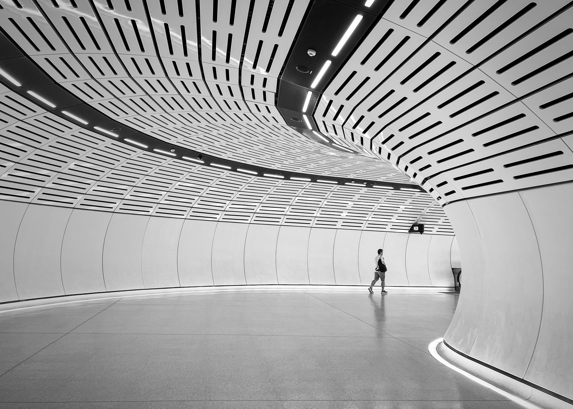 Victoria Cross Metro