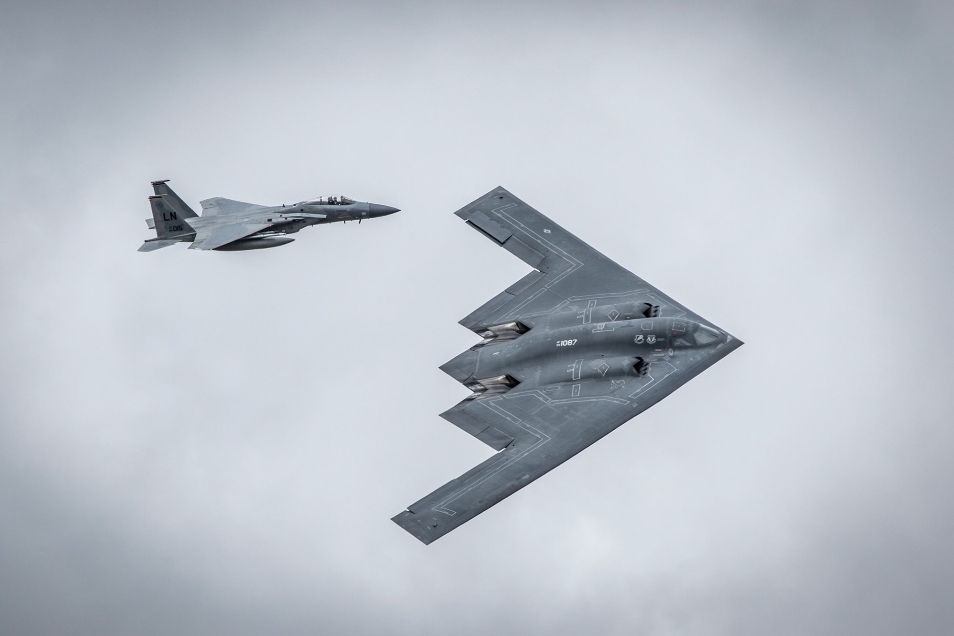 USAF B2 Spirit and F15