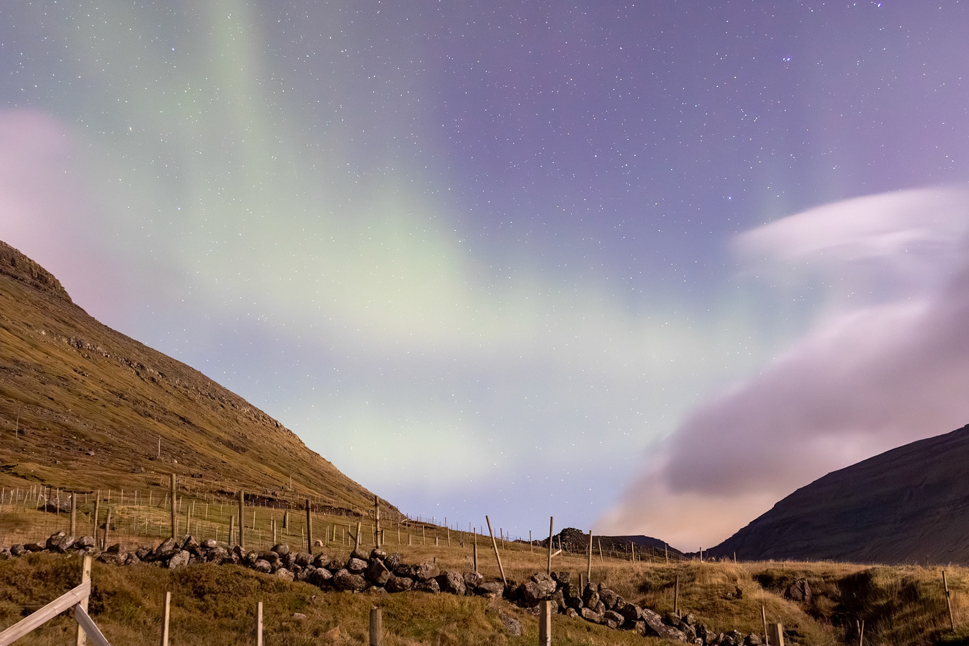 The aurora revealing different colors