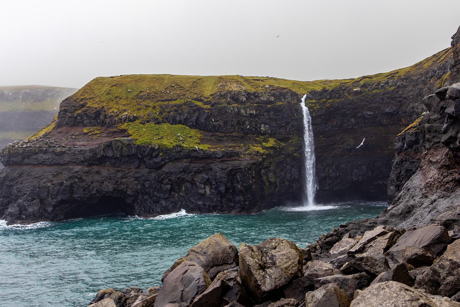 Múlafossur from sea level