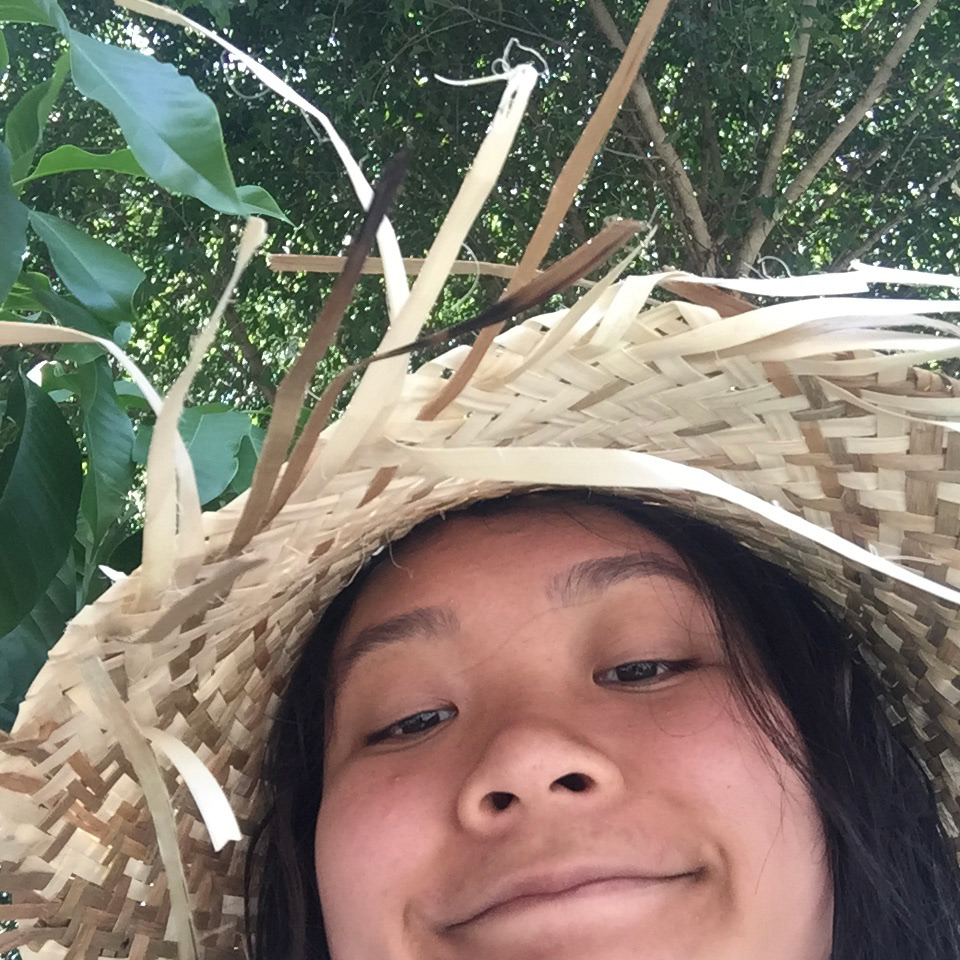Hot girl straw hat moment.