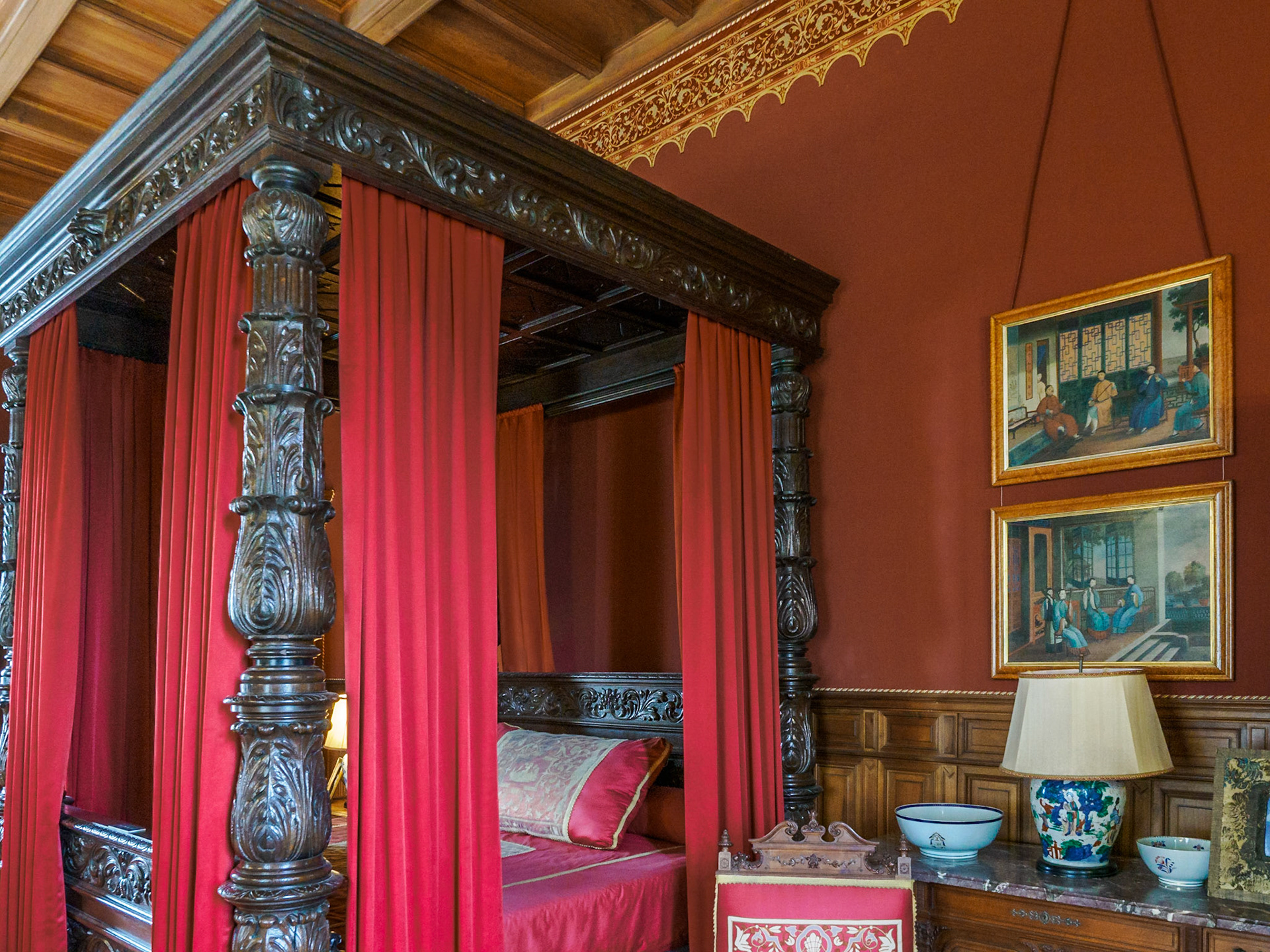 The bedroom of Consuelo, the Vanderbilt's daughter, was designed by her mother, Alva.