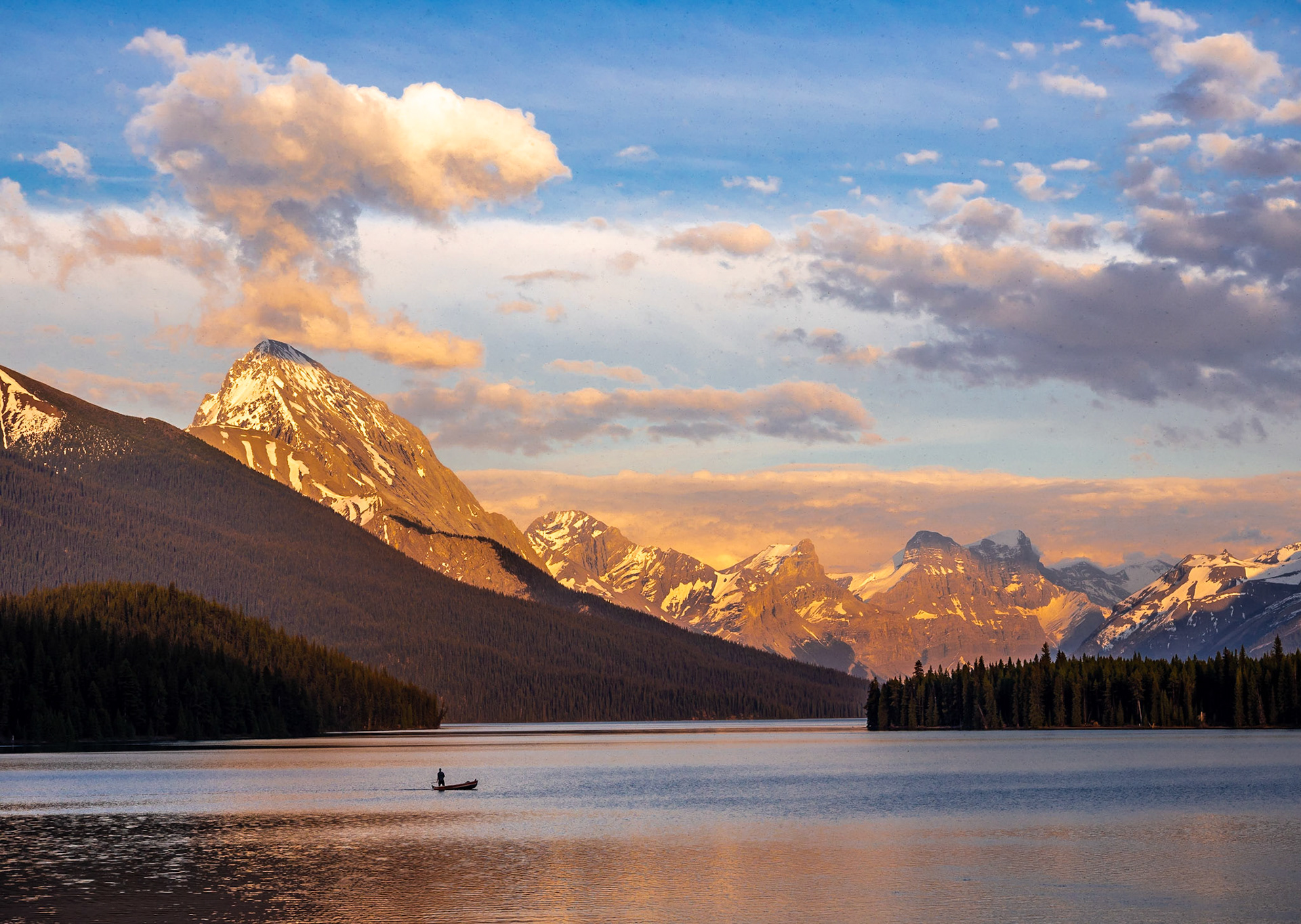 Maligne Lake, Jasper National Park, Alberta, Canada