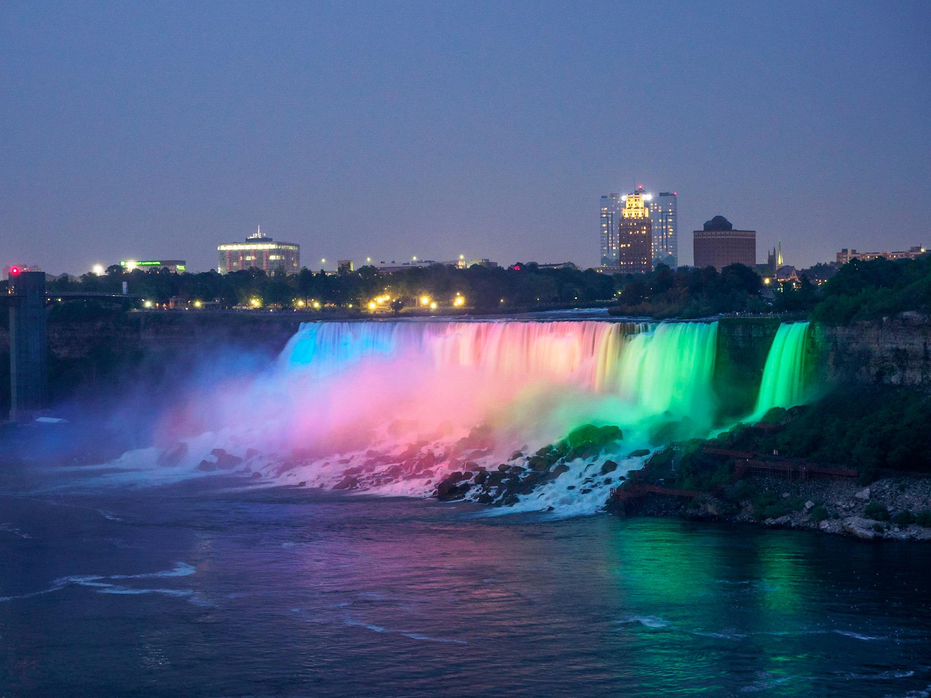 American Falls at night
