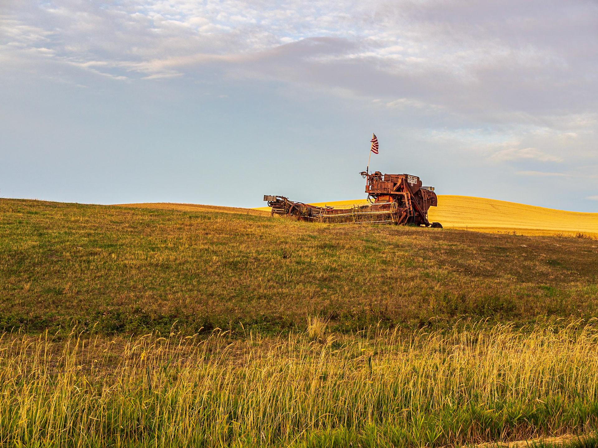 Patriotic combine
