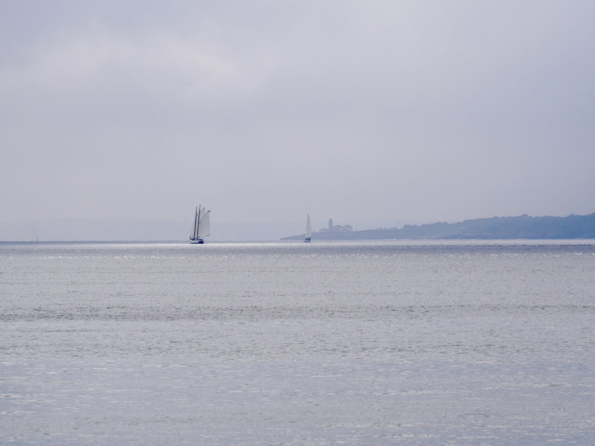 Beavertail Lighthouse in the distance