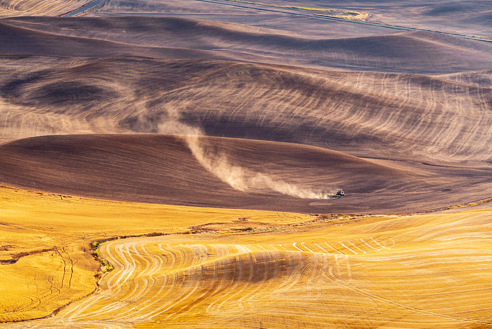 Patterns in the wheat fields of the Palouse