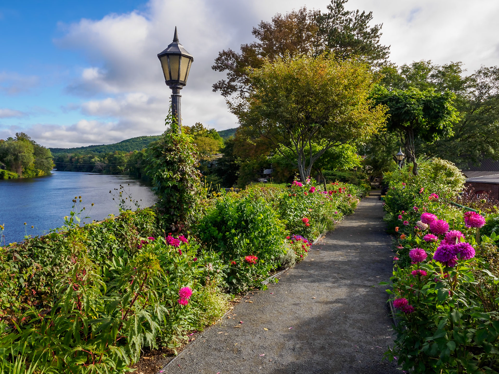 Shelburne Falls, MA