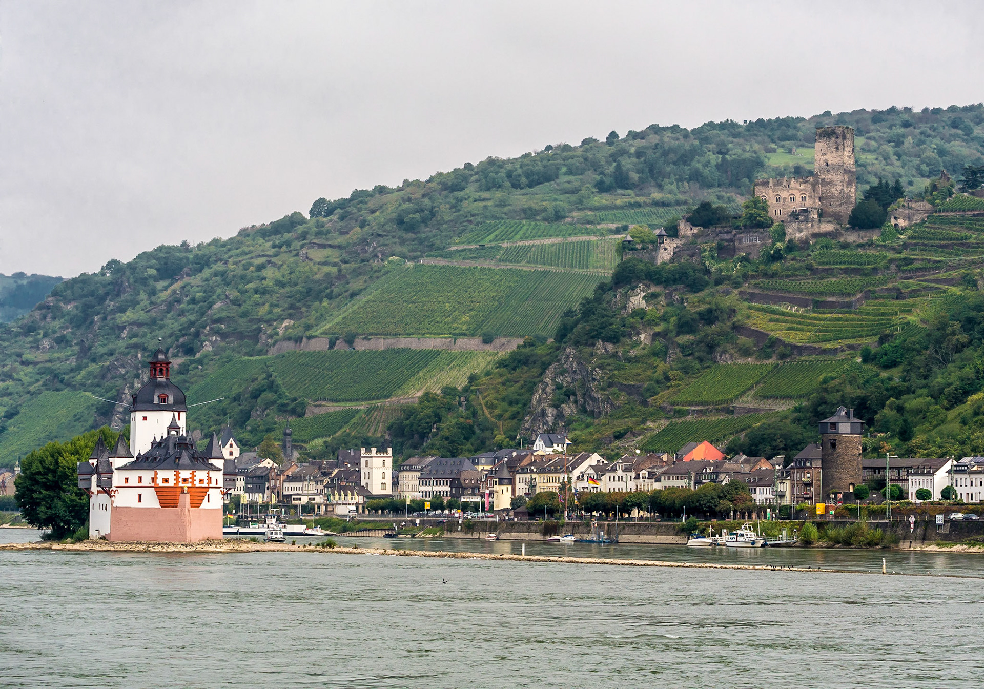 Pfalzgrafenstein and Gutenfels Castles