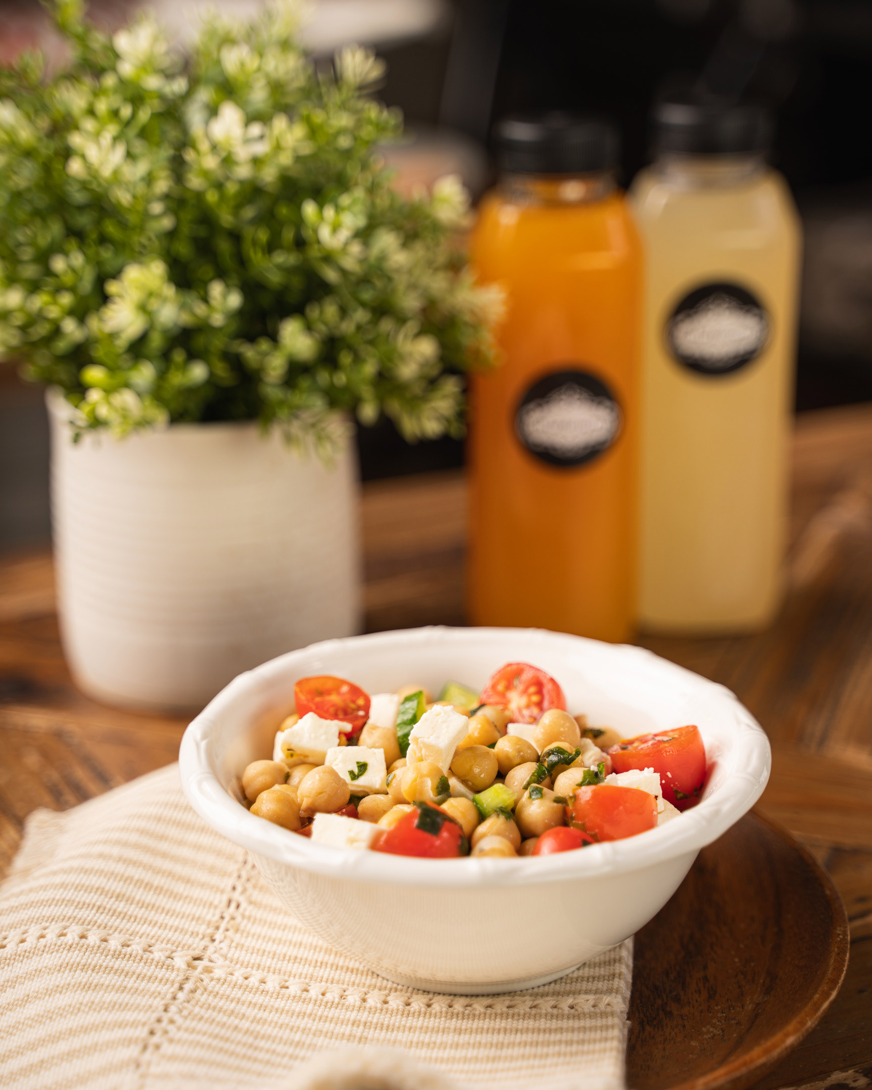 WHOLESOME KITCHEN, SDQ