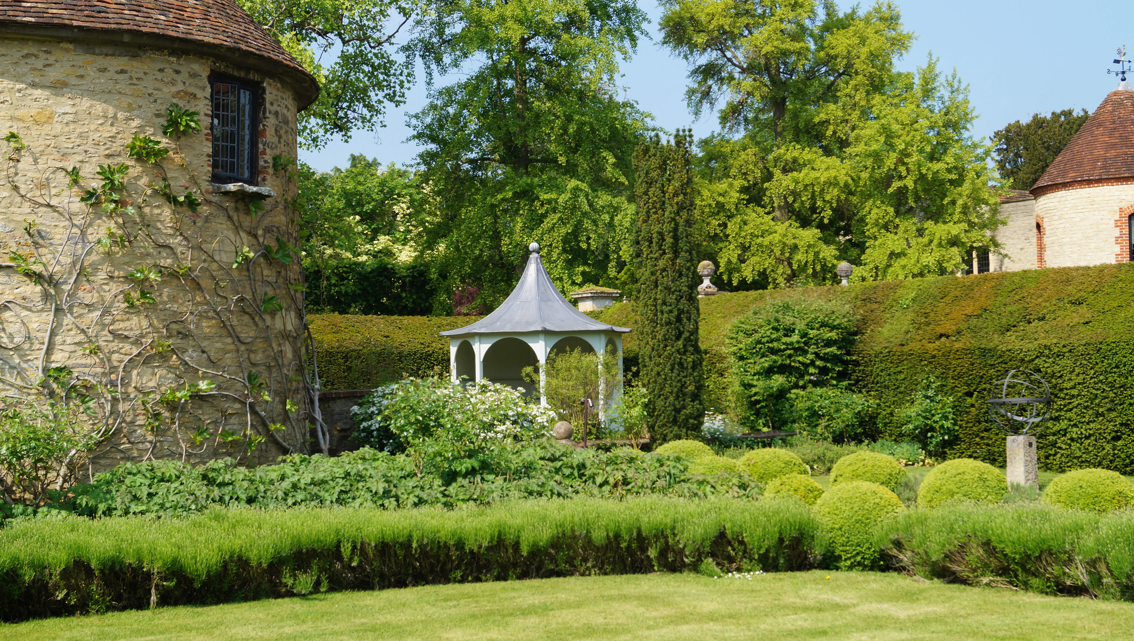 Le Manoir aux Quat'Saisons