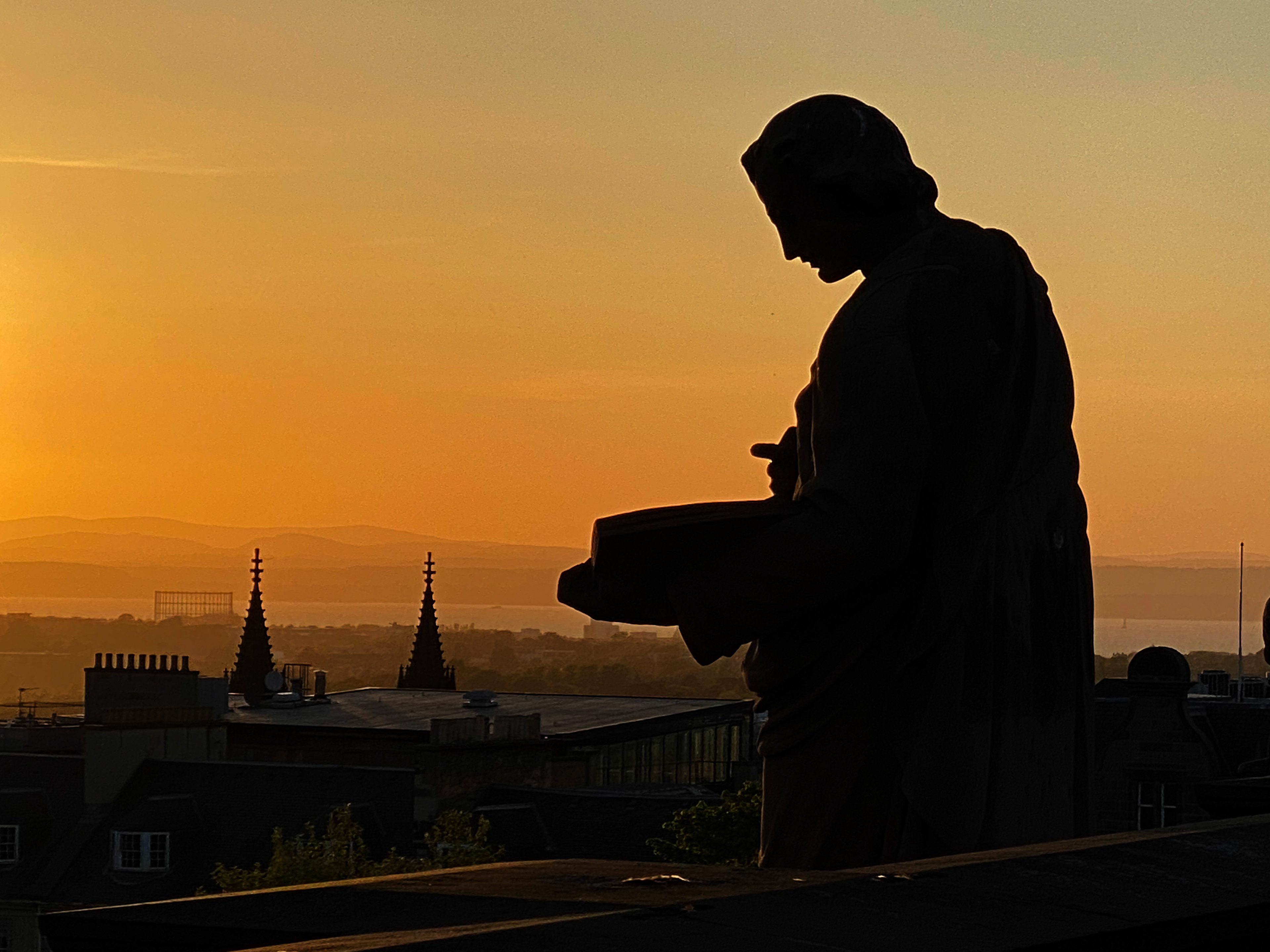 Dusk over the New Town 