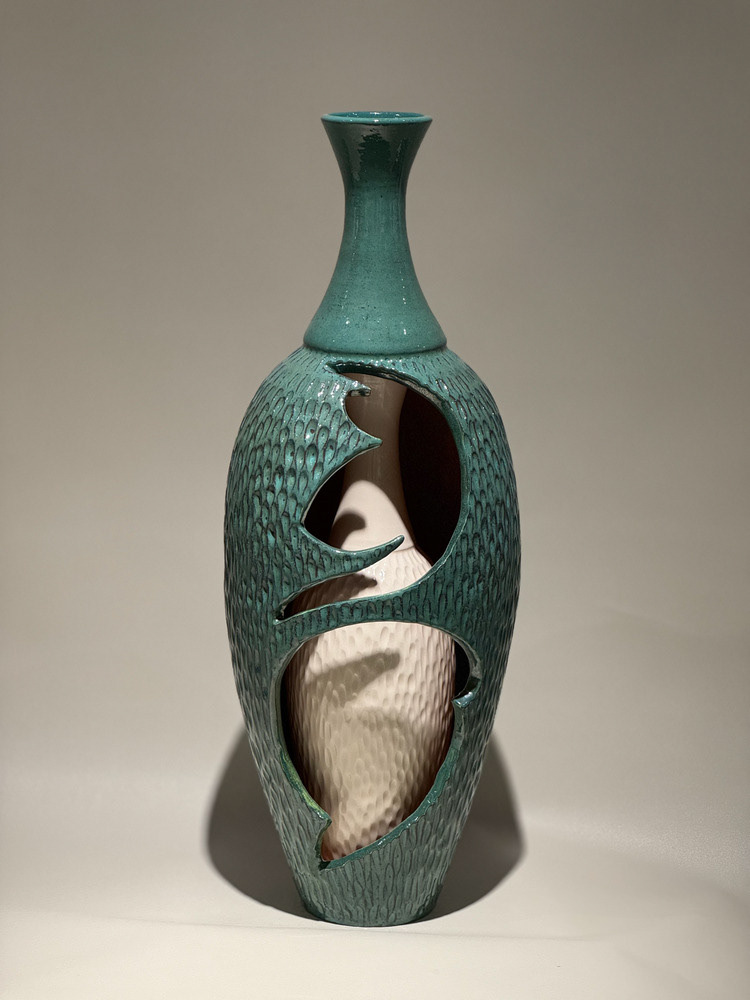 Çiğdem Köylüoğlu Eroğlu, "İç İçe Vazo", 67x23, Çömlekçi Çarkı, Serbest Şekillendirme, 2023