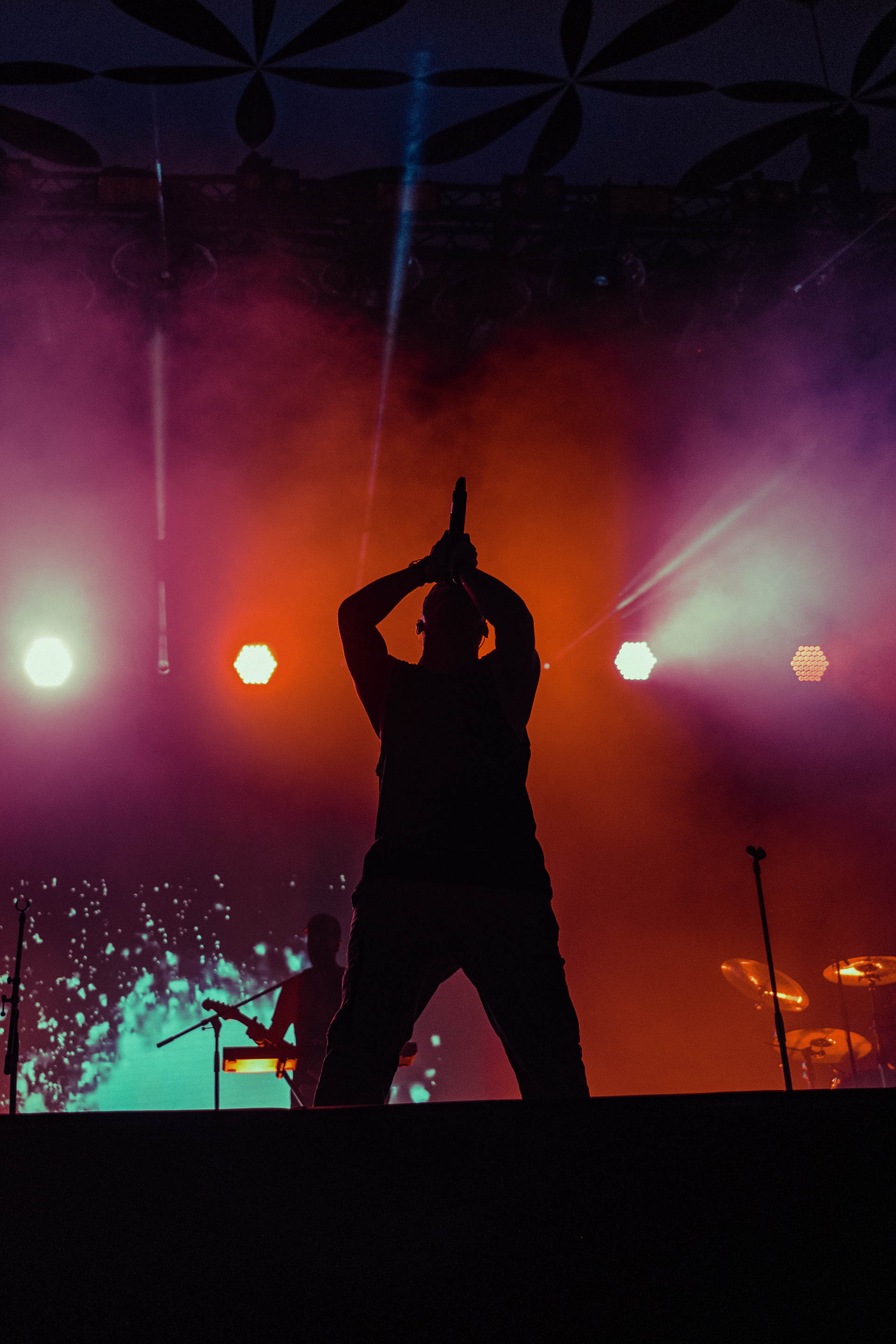Hybrid Theory