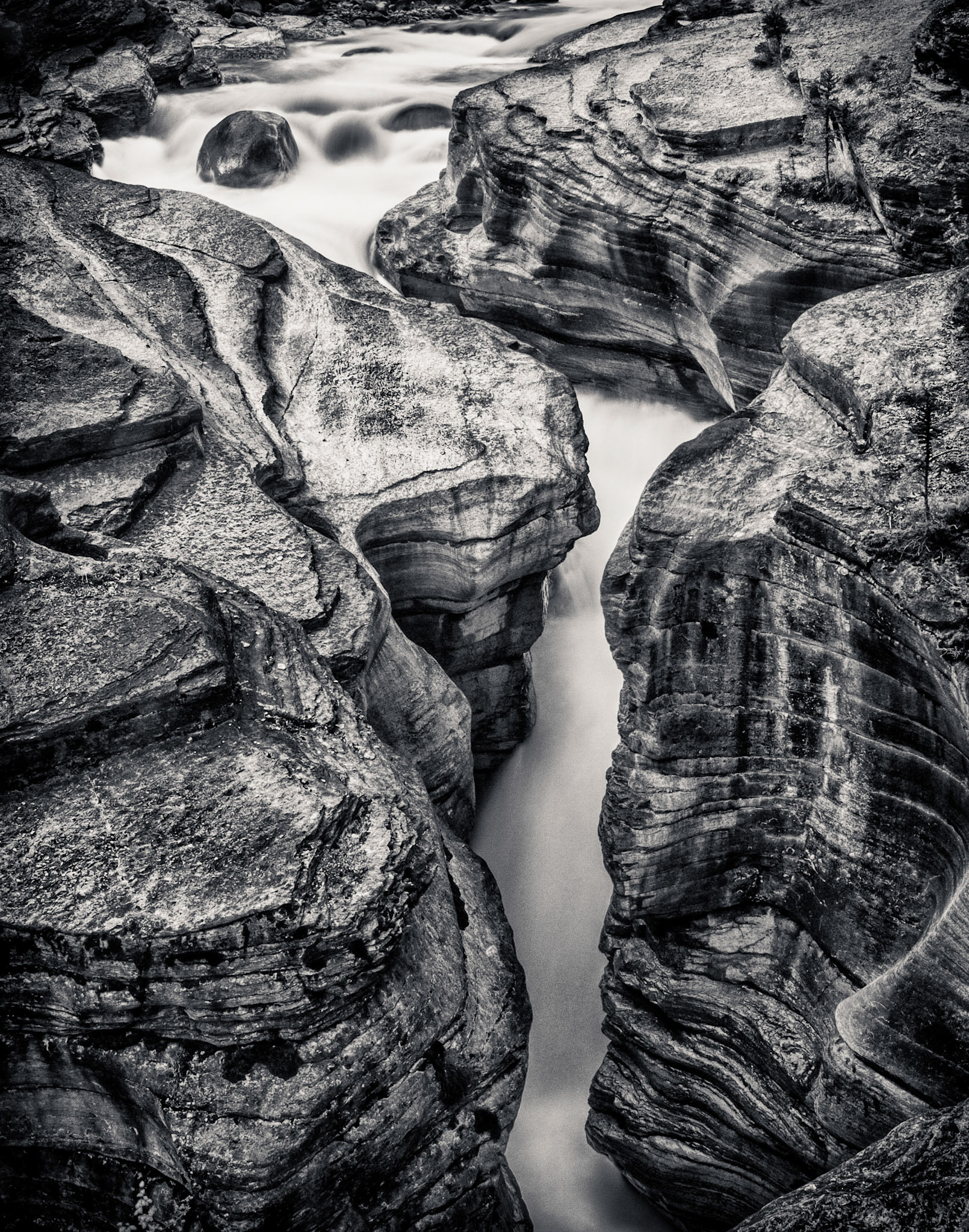 Mistaya Canyon falls, Banff National Park, Alberta, Canada