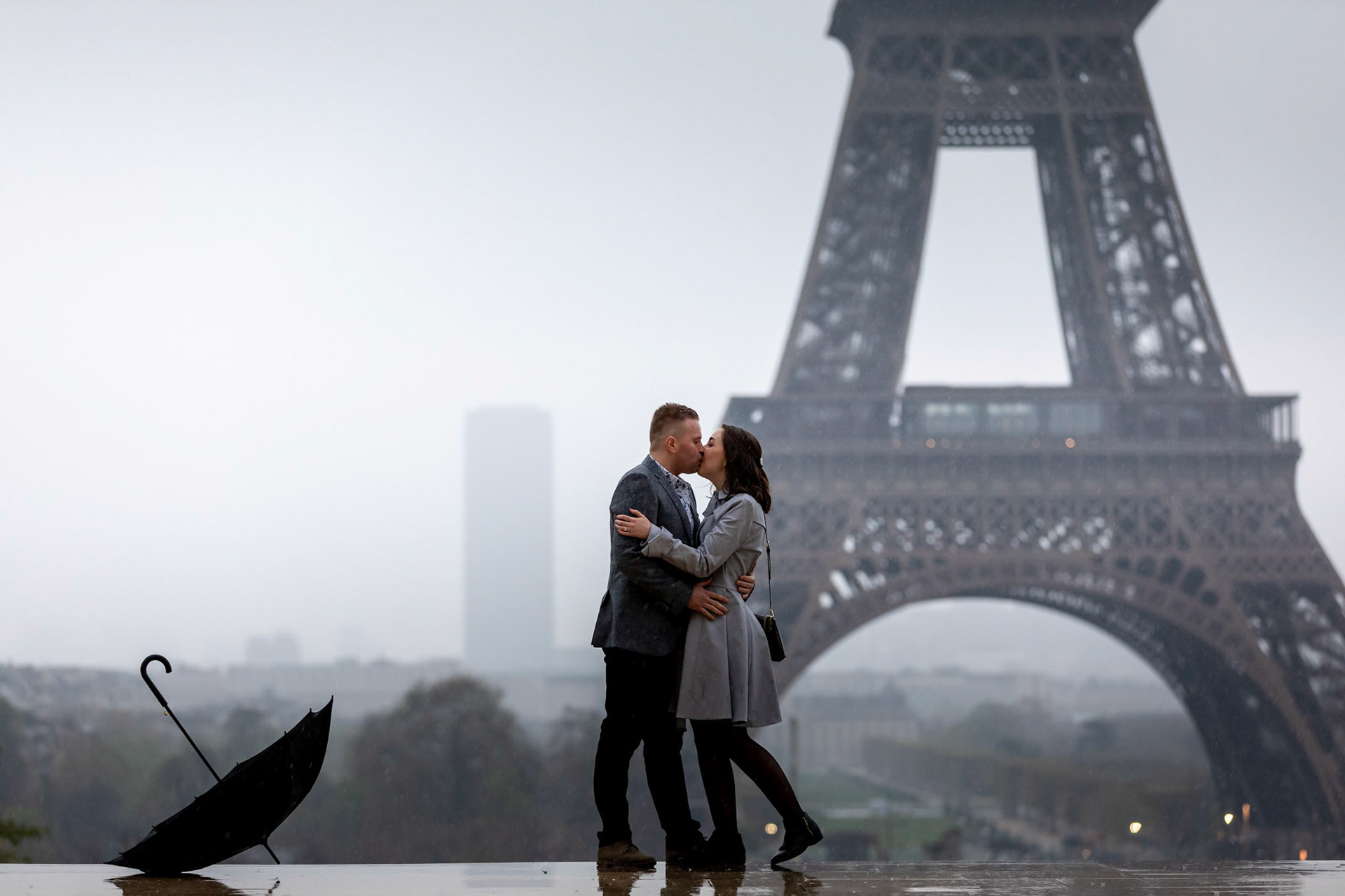 Romance in the rain - Eiffel Tower, Trocadero, Paris