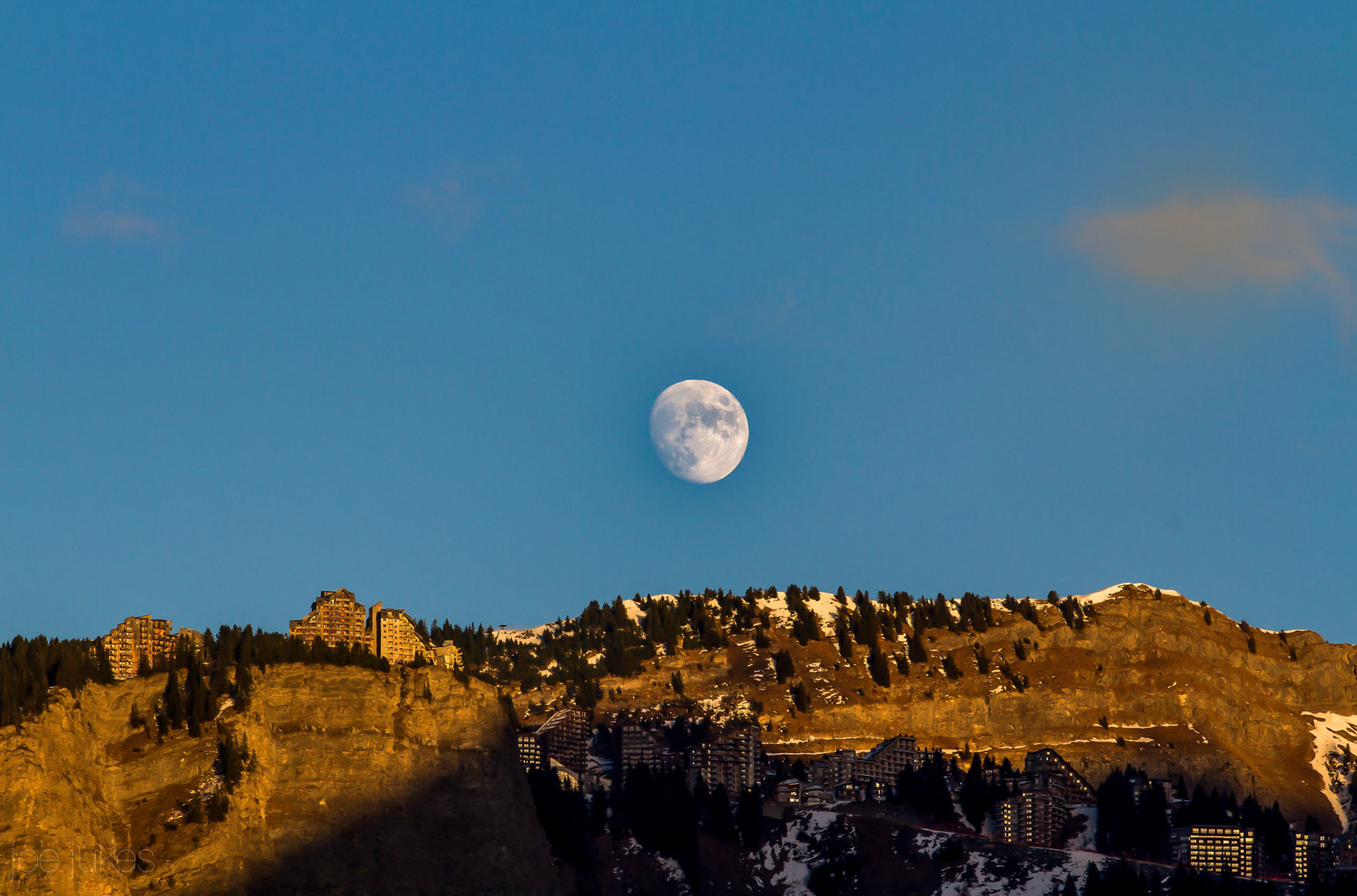 Afternoon Super Moon - Avoriaz, France