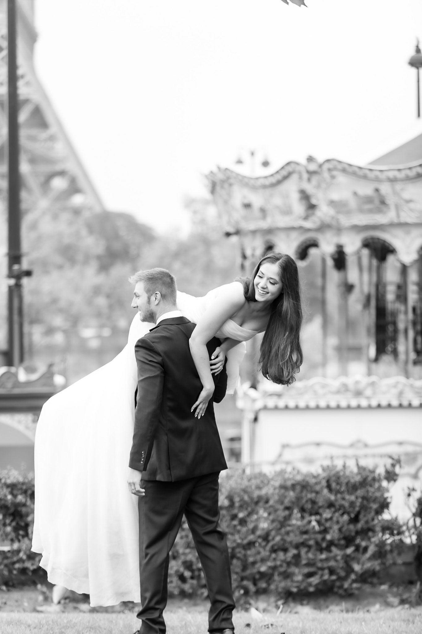 Let’s elope to Paris! - Wedding photography in Paris, France