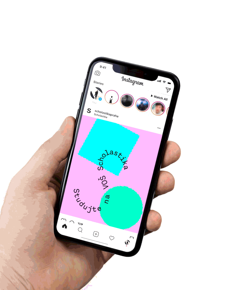 Banner Scholastiky na Instagramu v mobilním telefonu