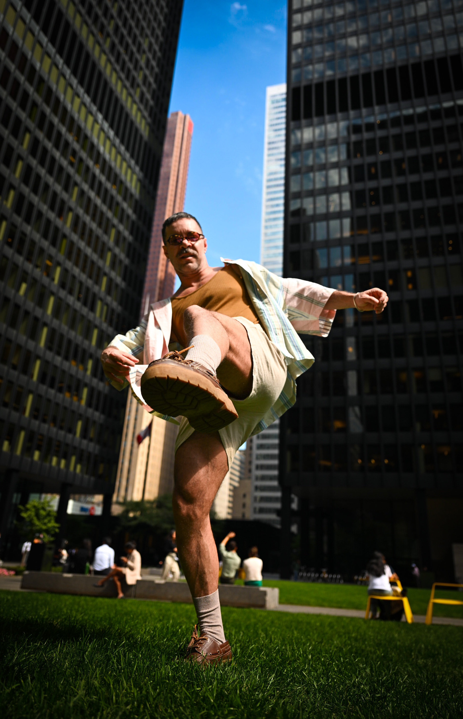 MONOLITHIC ANGLE