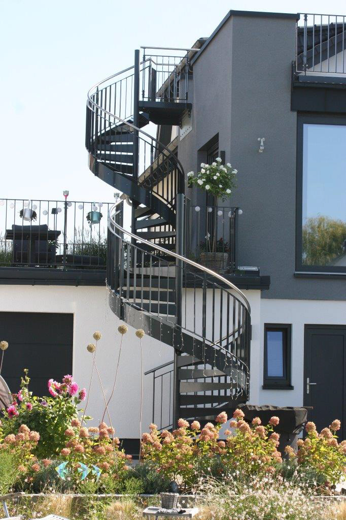 Vertikalerschließung über Spindeltreppe