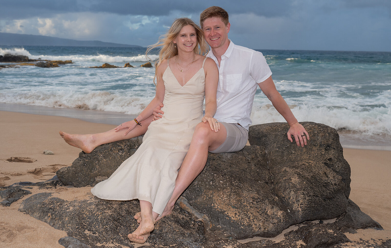 HONOLULU PHOTOGRAPHERS WITH A CLEAN PROFESSIONAL LOOK