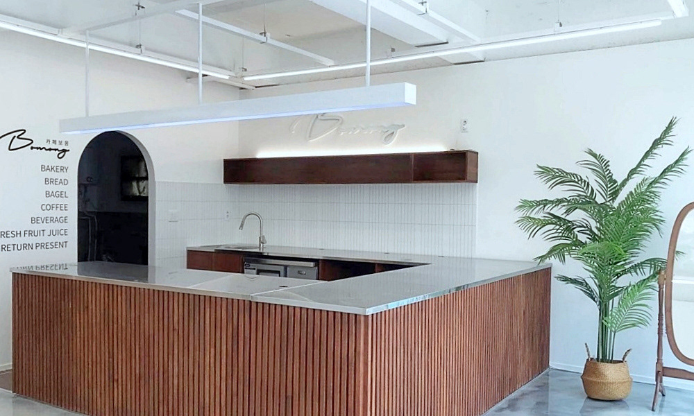 카페 보몽 내부 인테리어 및 사인물 디자인