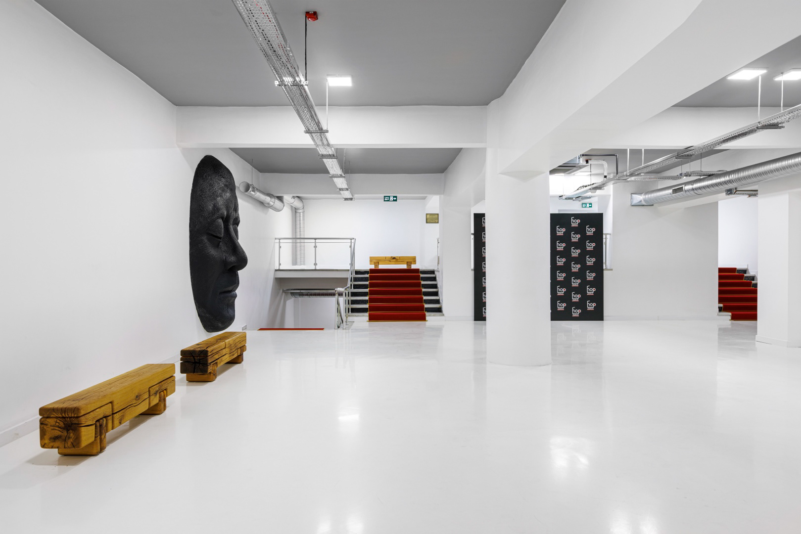 HOUSE OF PERMORMANCE