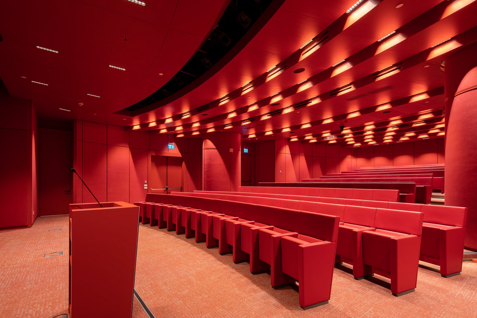 ACIBADEM ATAŞEHİR KONFERANS SALONU