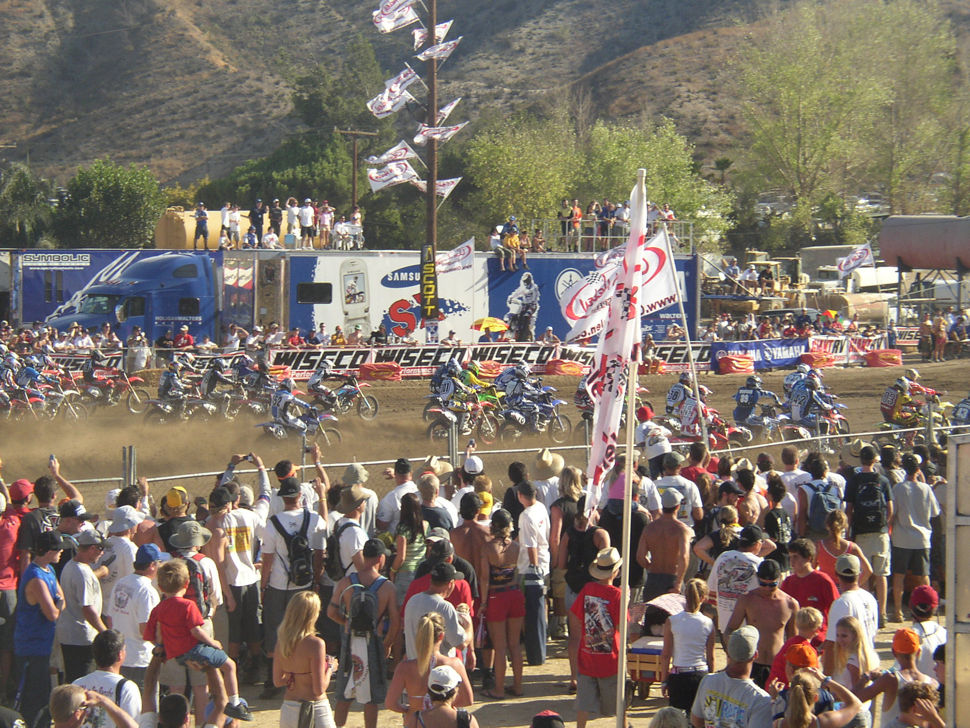 Glen Helen 2004