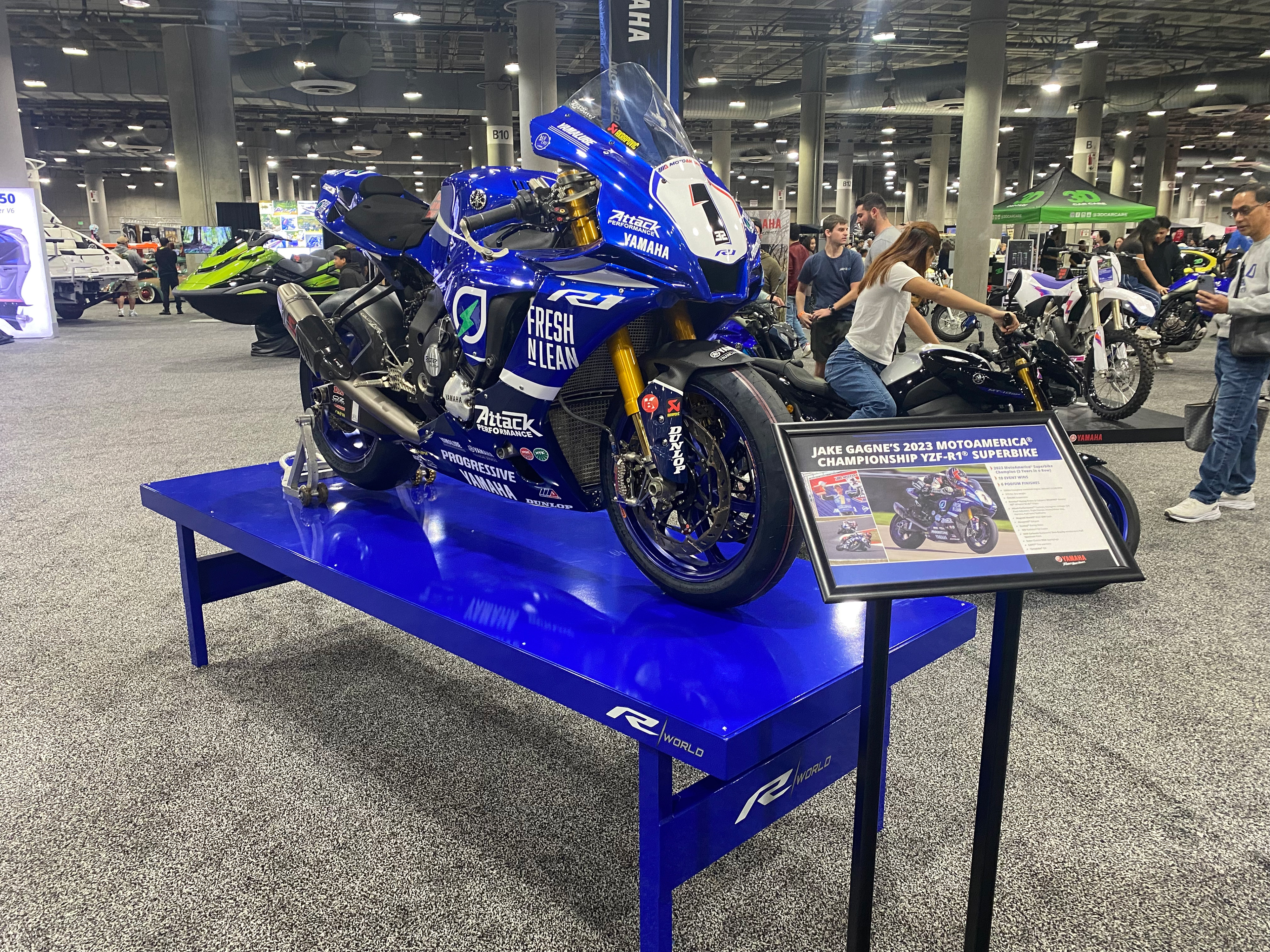 LA AUTO SHOW 2023 YAMAHA BOOTH DISPLAY DESIGN
