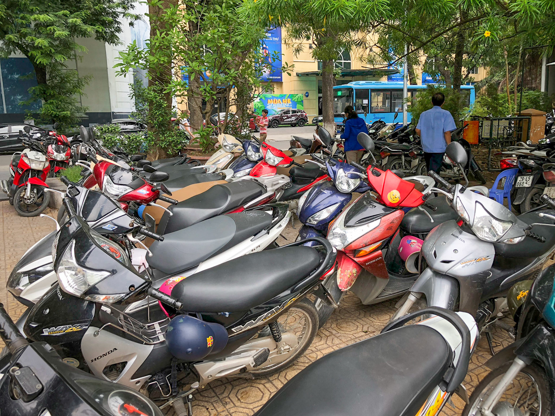 Ha Noi Streets III, Việt Nam