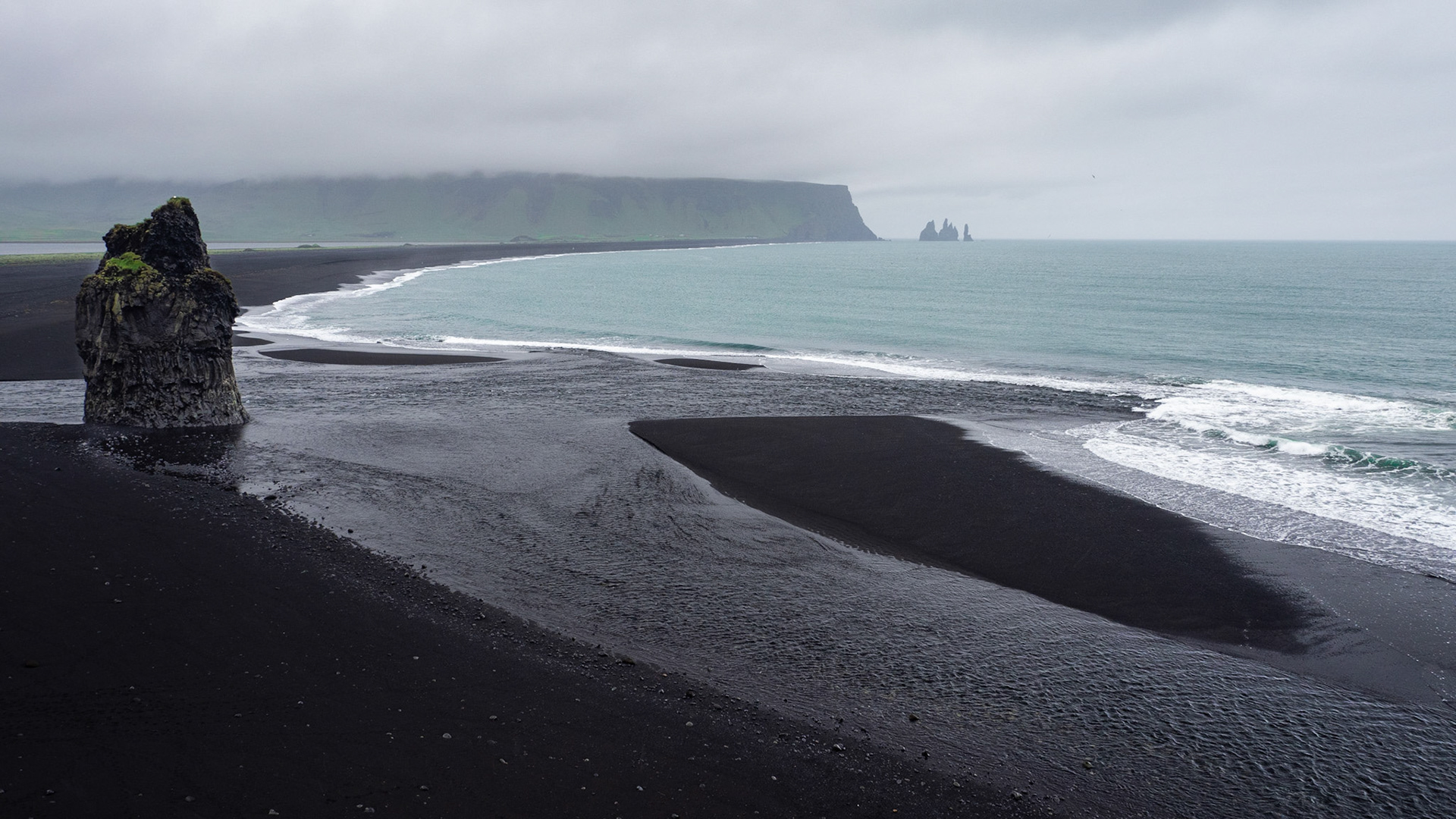 Reynisfjara Beach, Dyrhólaey, Iceland