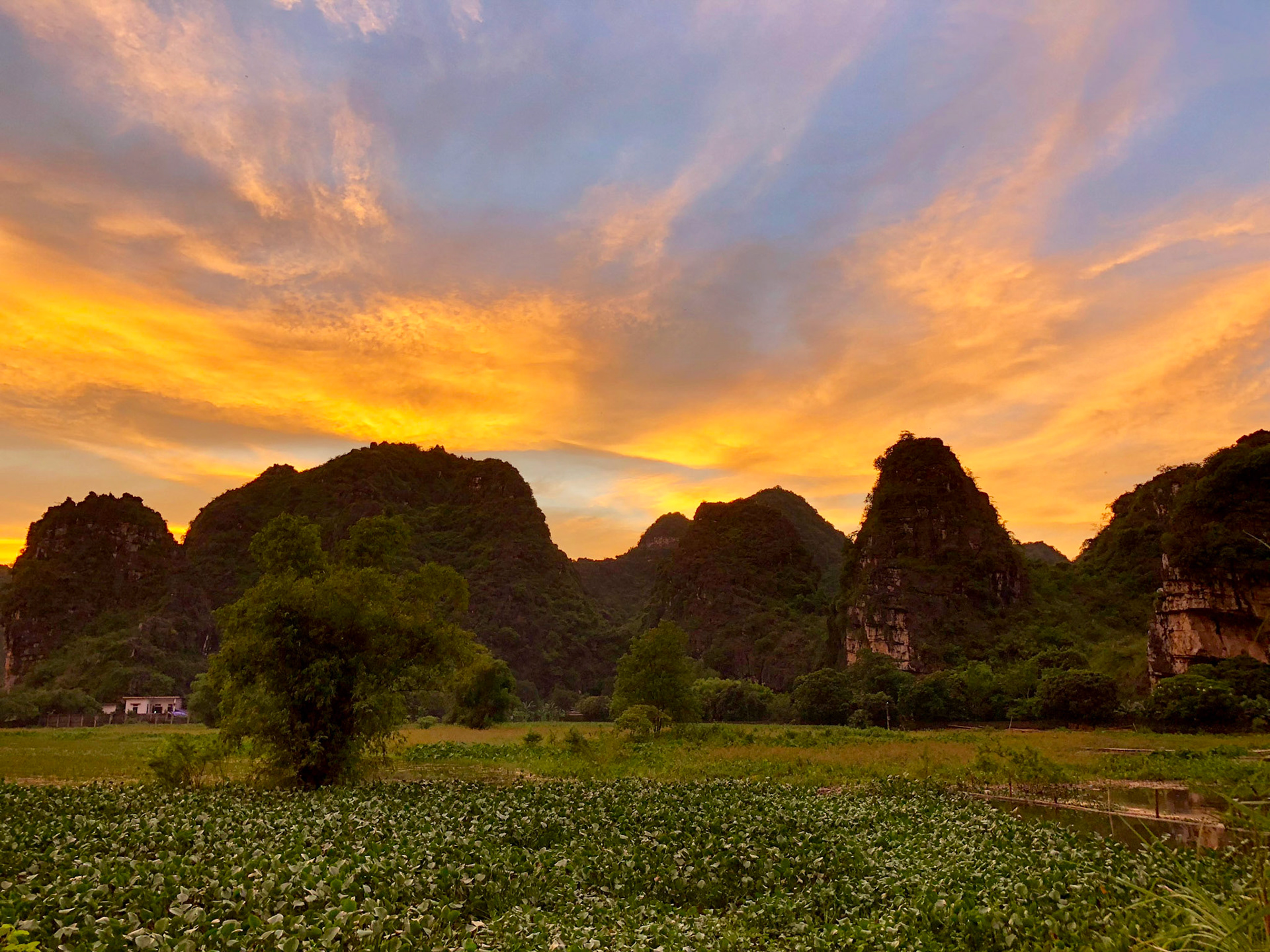 Sunset Colours, Tràng An, Việt Nam