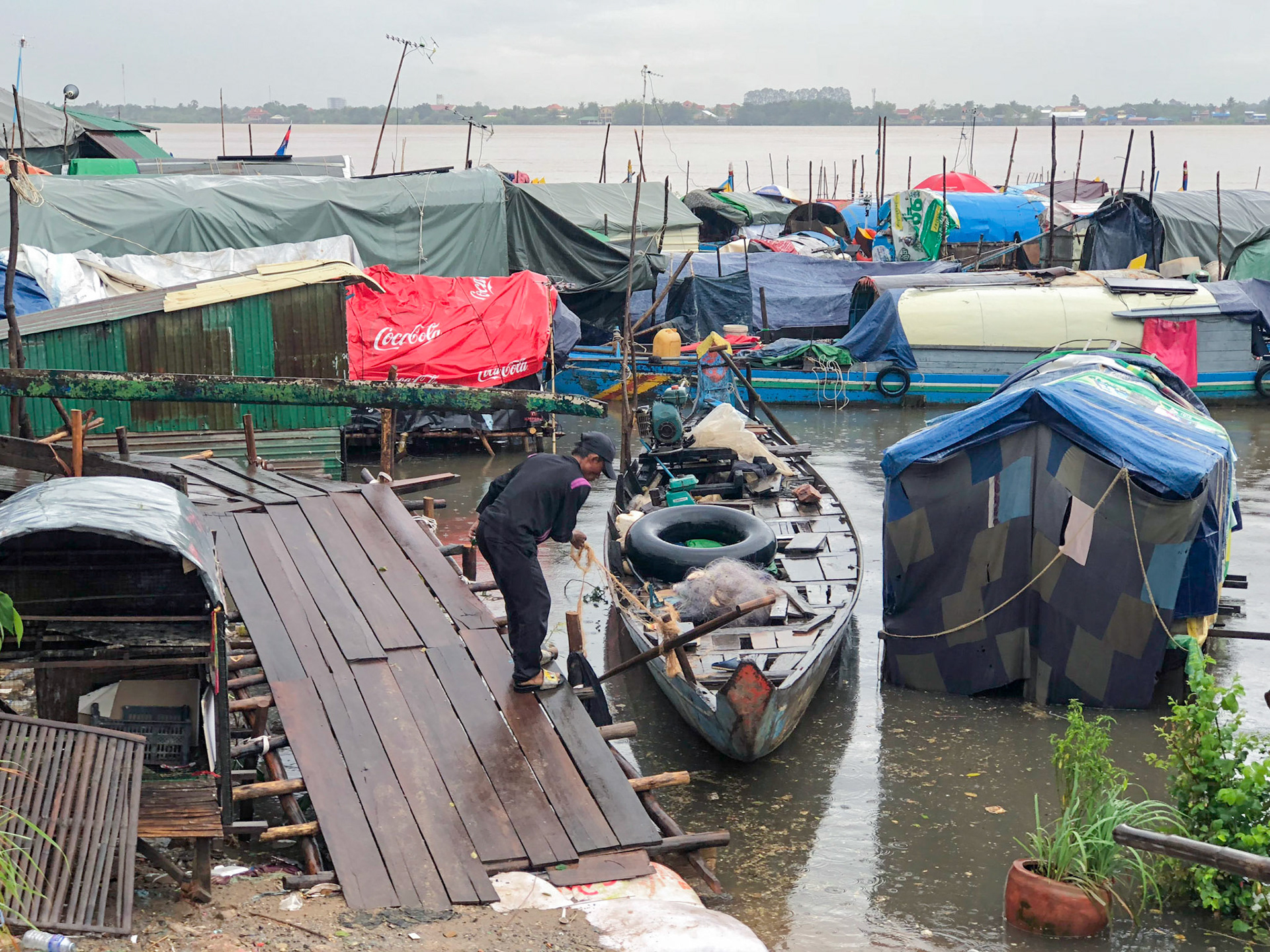Floating Village I, Phnom Penh, Cambodia