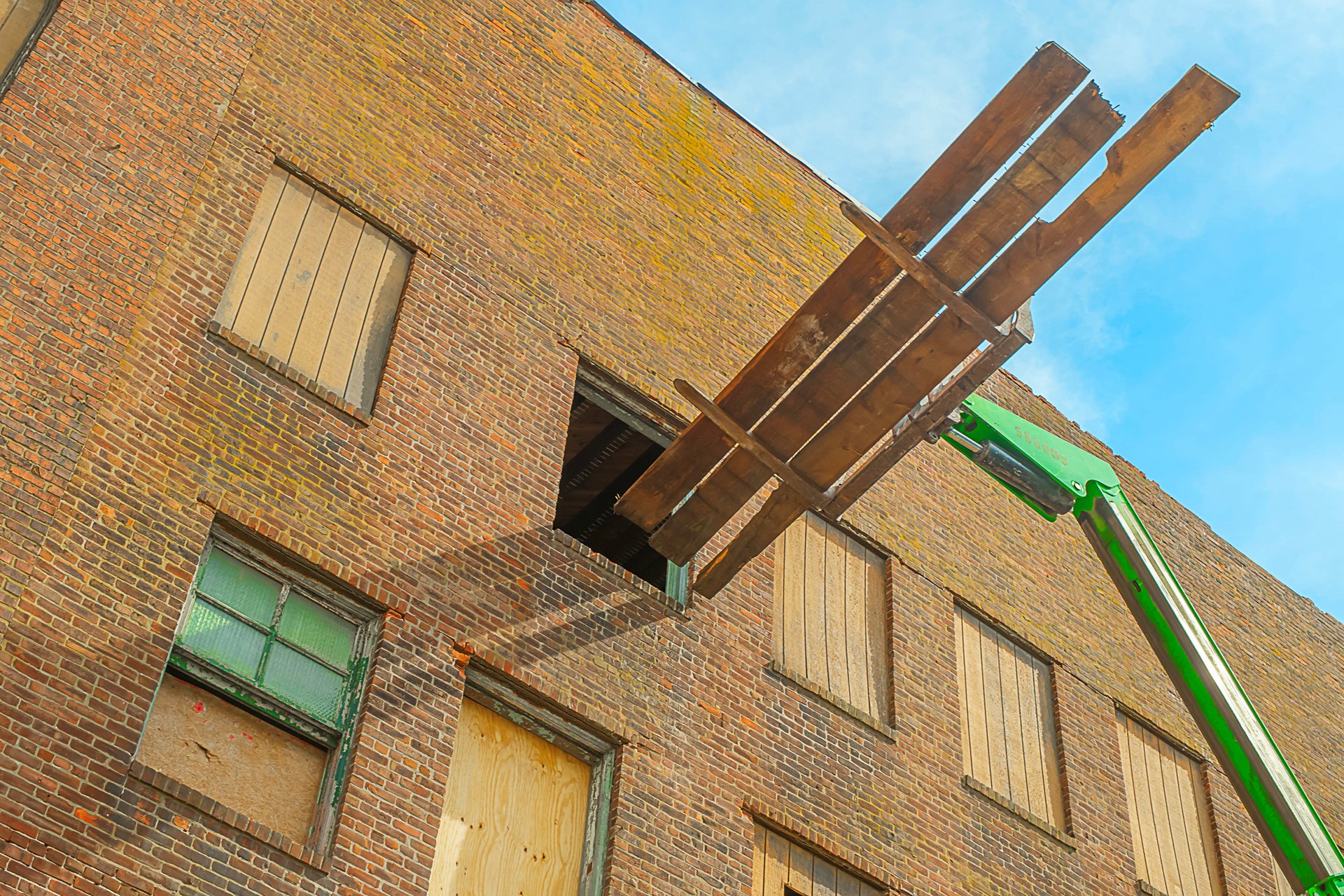 SITE PROGRESS | Exterior work, material movement, and structural change.