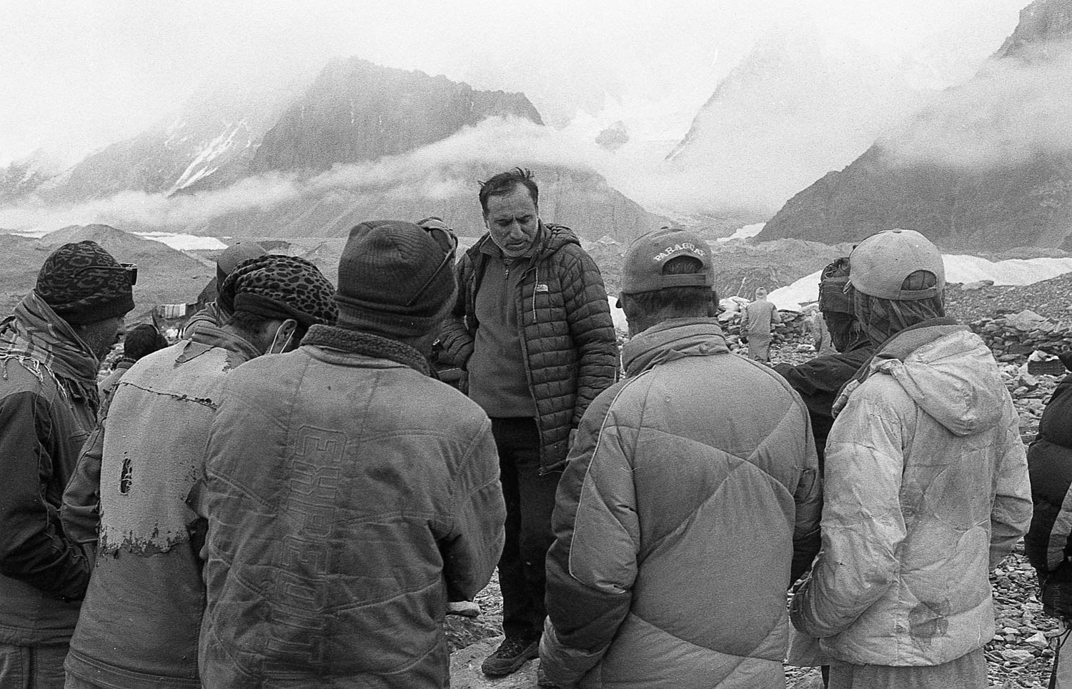 The expedition leader admonished a porter from our team who had refused to ascend Gondogoro La pass. Porters are a group that is difficult to manage and regulate, and strikes are a common occurrence. In his book about the first K2 ascent, even Ardito Desio describes multiple instances of local porter strikes. This time was no different, as porters from one group refused to climb Gondogoro La pass. The refusal of one group of porters actually forced others to refuse as well, as there was no way to influence them, and all expeditions had to turn around.
