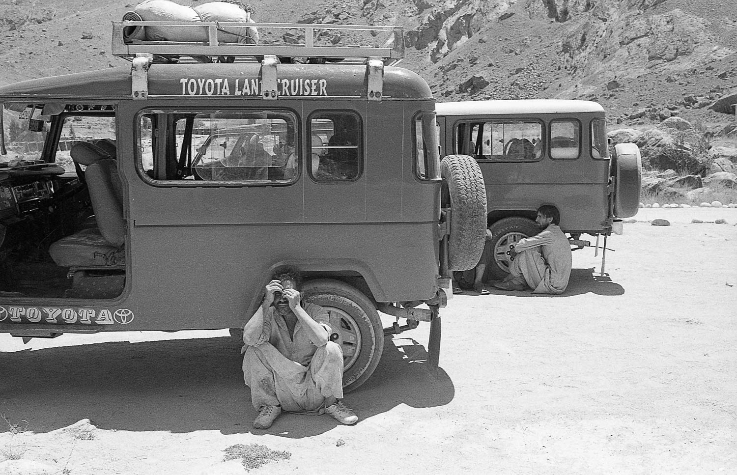 While trekkers and mountaineers reach their starting point comfortably by jeep, high-altitude porters, on the other hand, rely solely on their own two feet or, if fortune permits, sitting on a jeep's roof to make their way to the starting point.