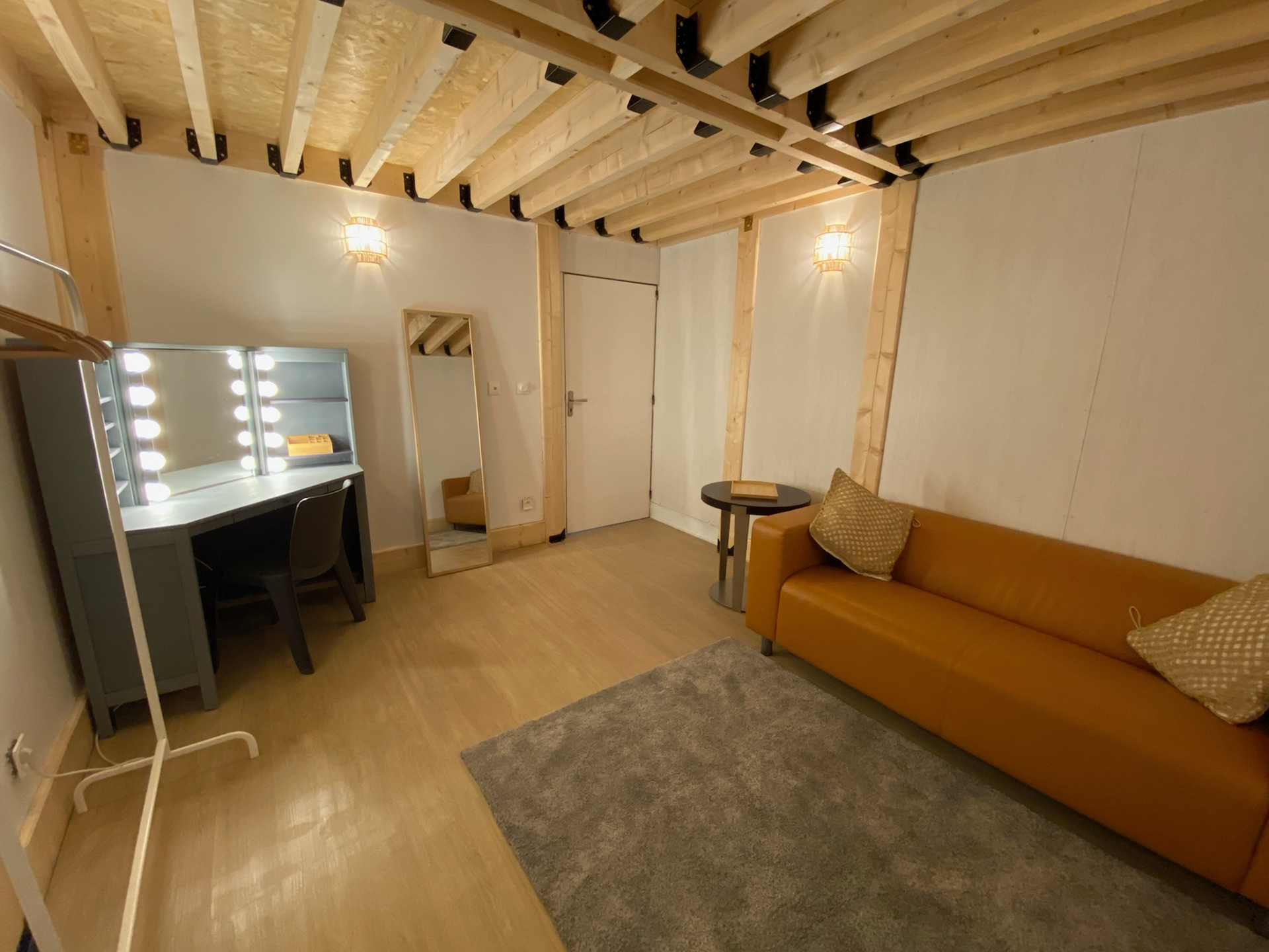 Loge HMC